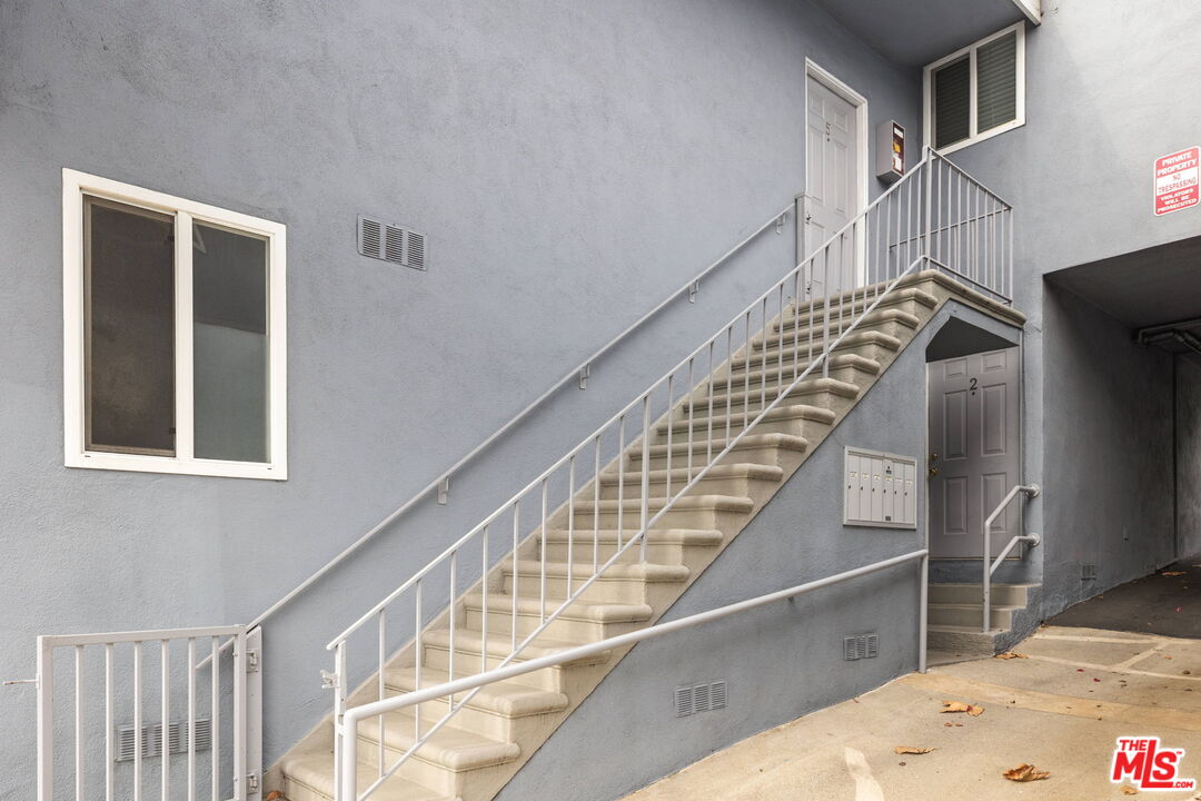 161 W Channel Rd Unit: 5