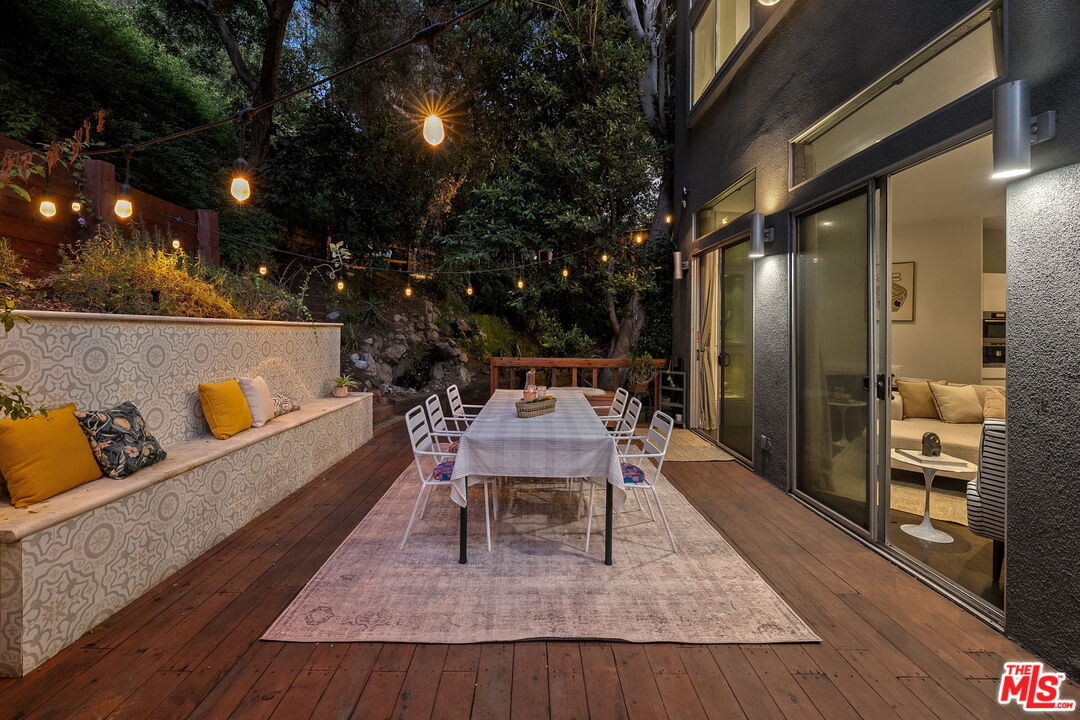 2180 Laurel Canyon Blvd