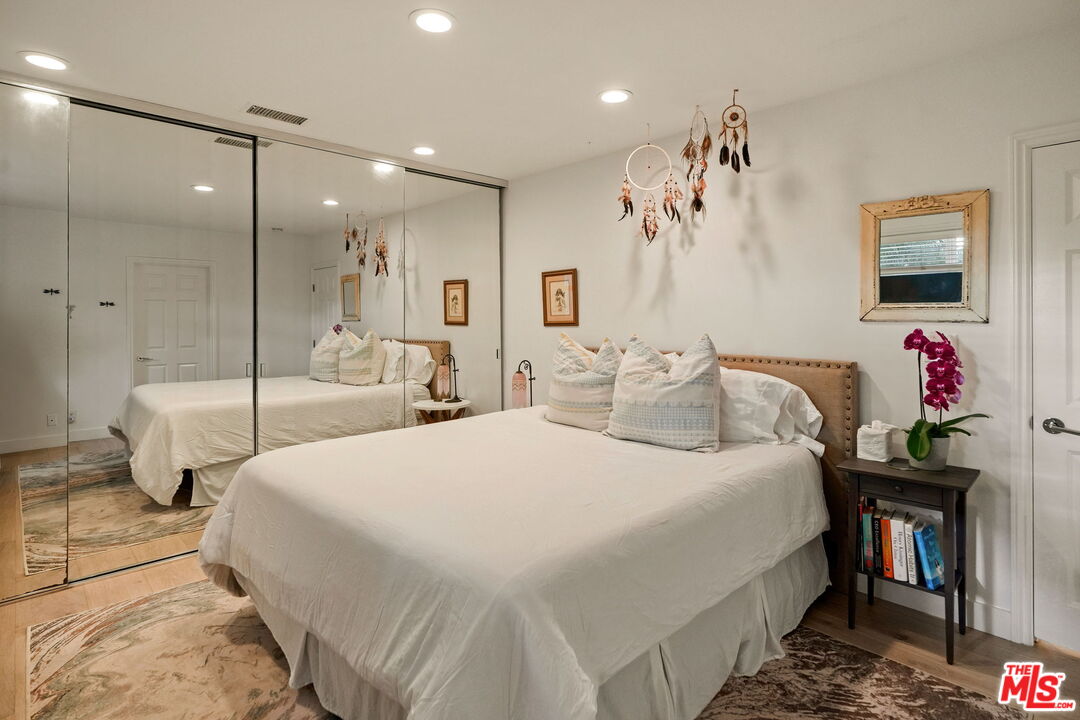 4908 Bunnie Ln