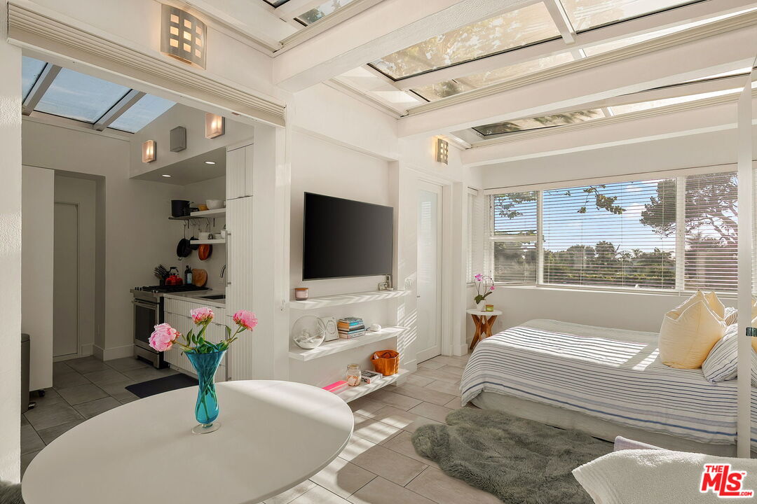 4908 Bunnie Ln