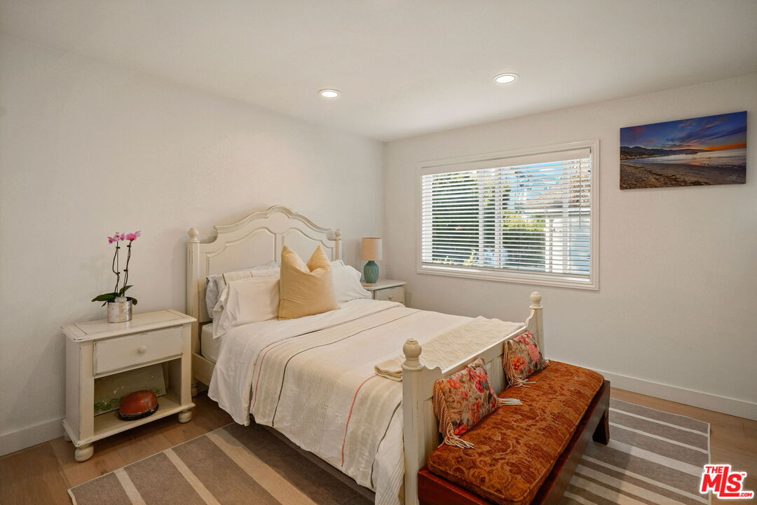 4908 Bunnie Ln