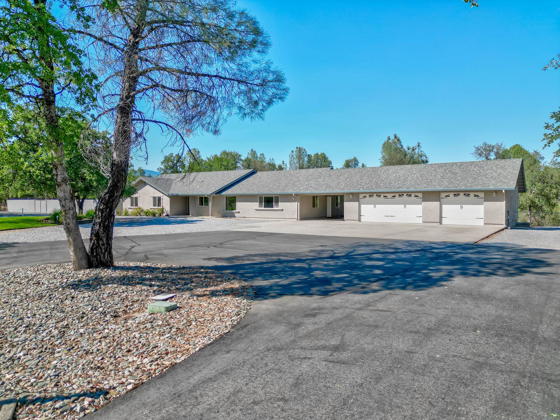 17400 Pittim Drive