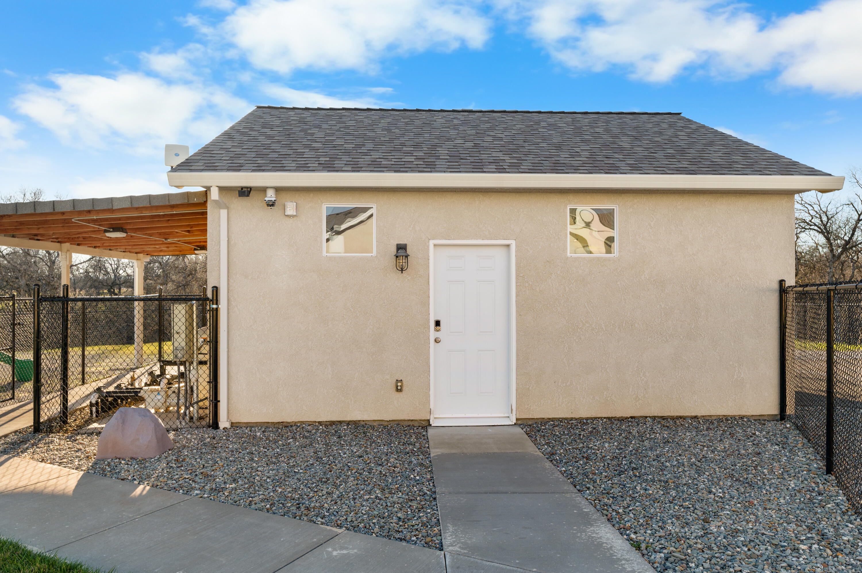 21999 Los Altos Drive