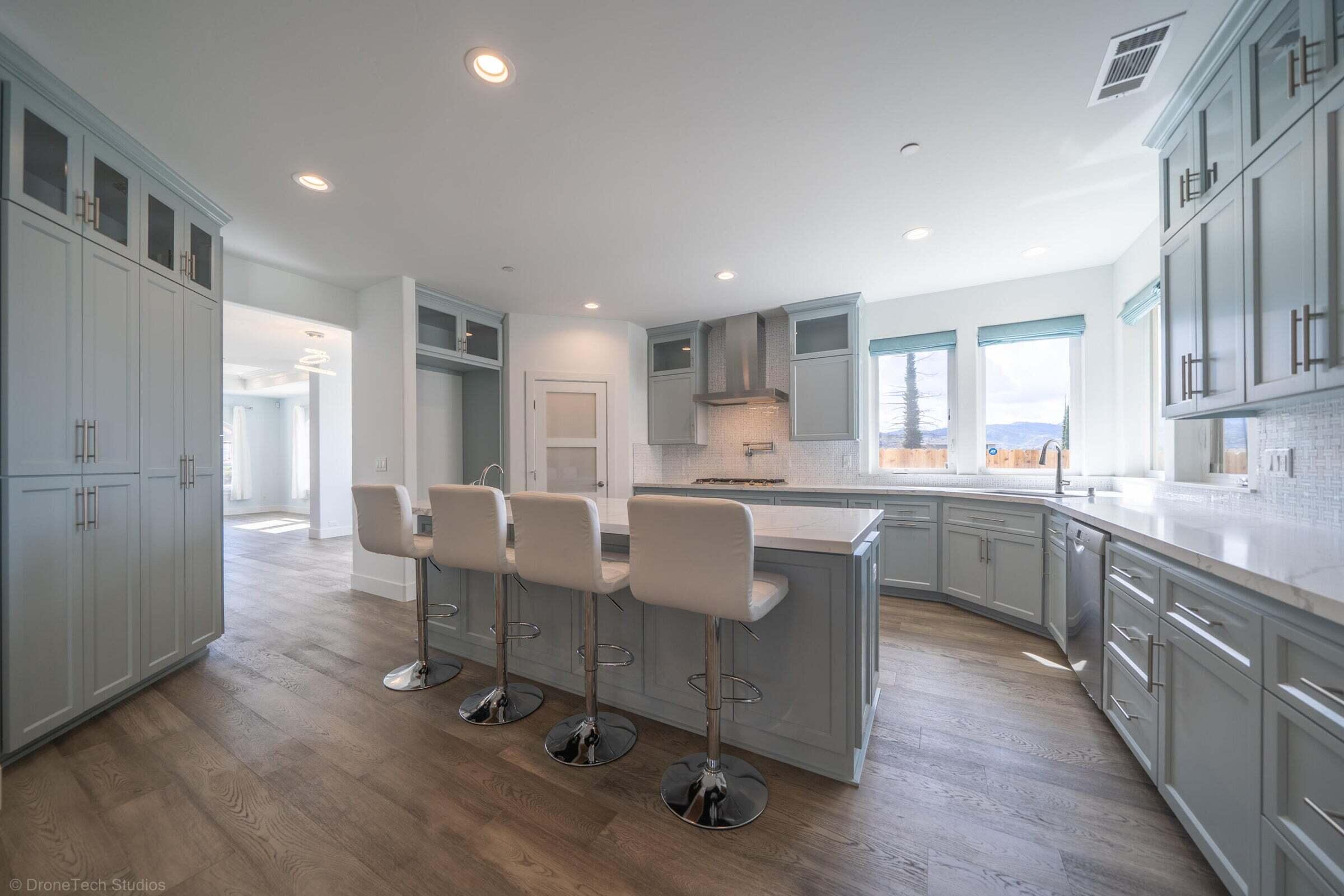 3720 Sunflower Drive