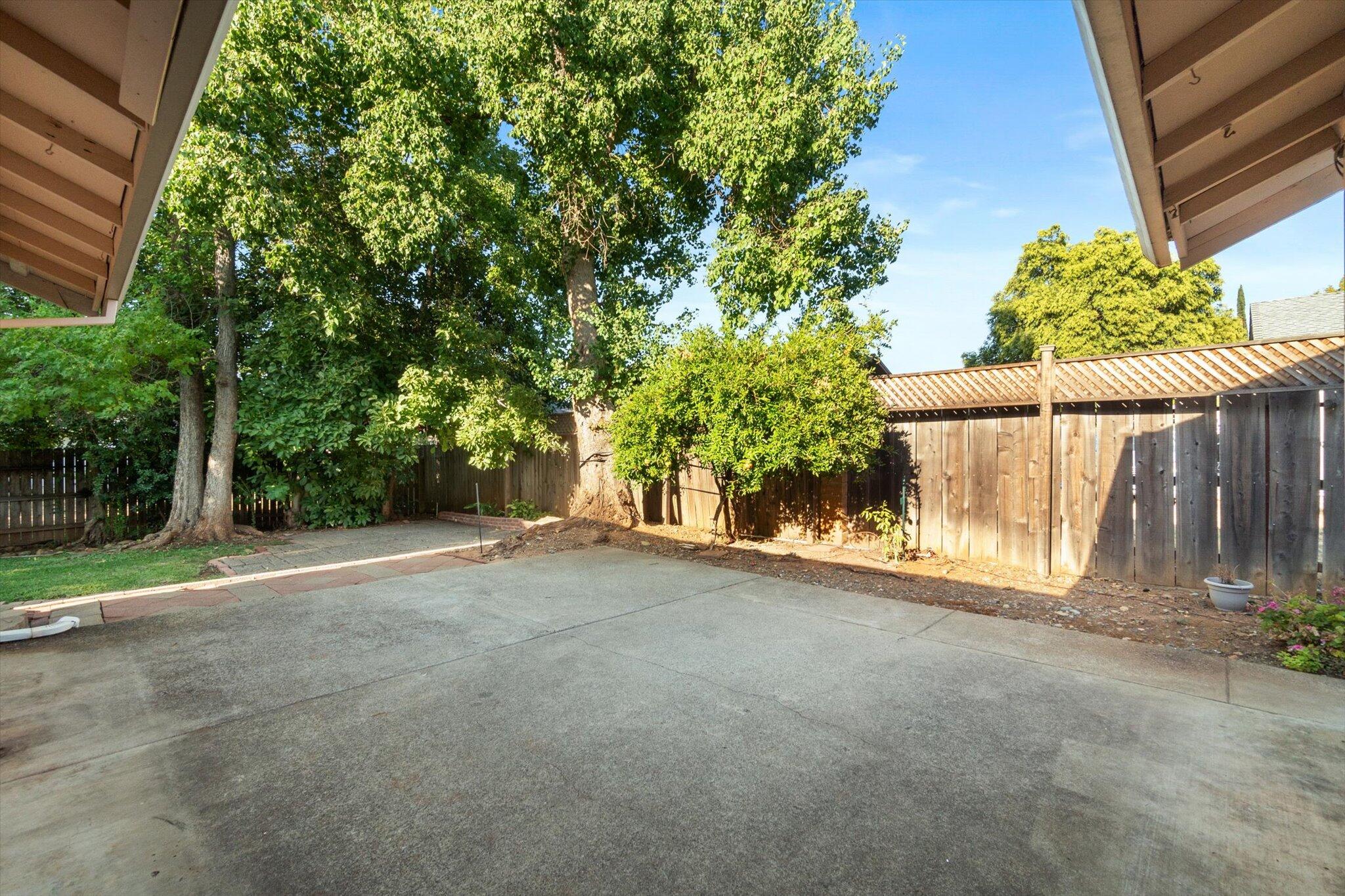 1866 Silverfield Loop