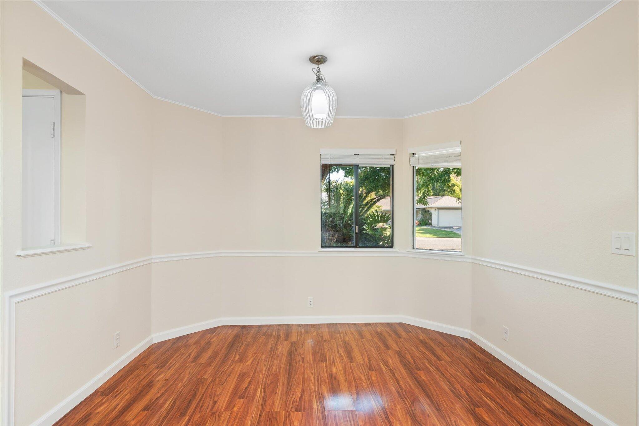 1866 Silverfield Loop