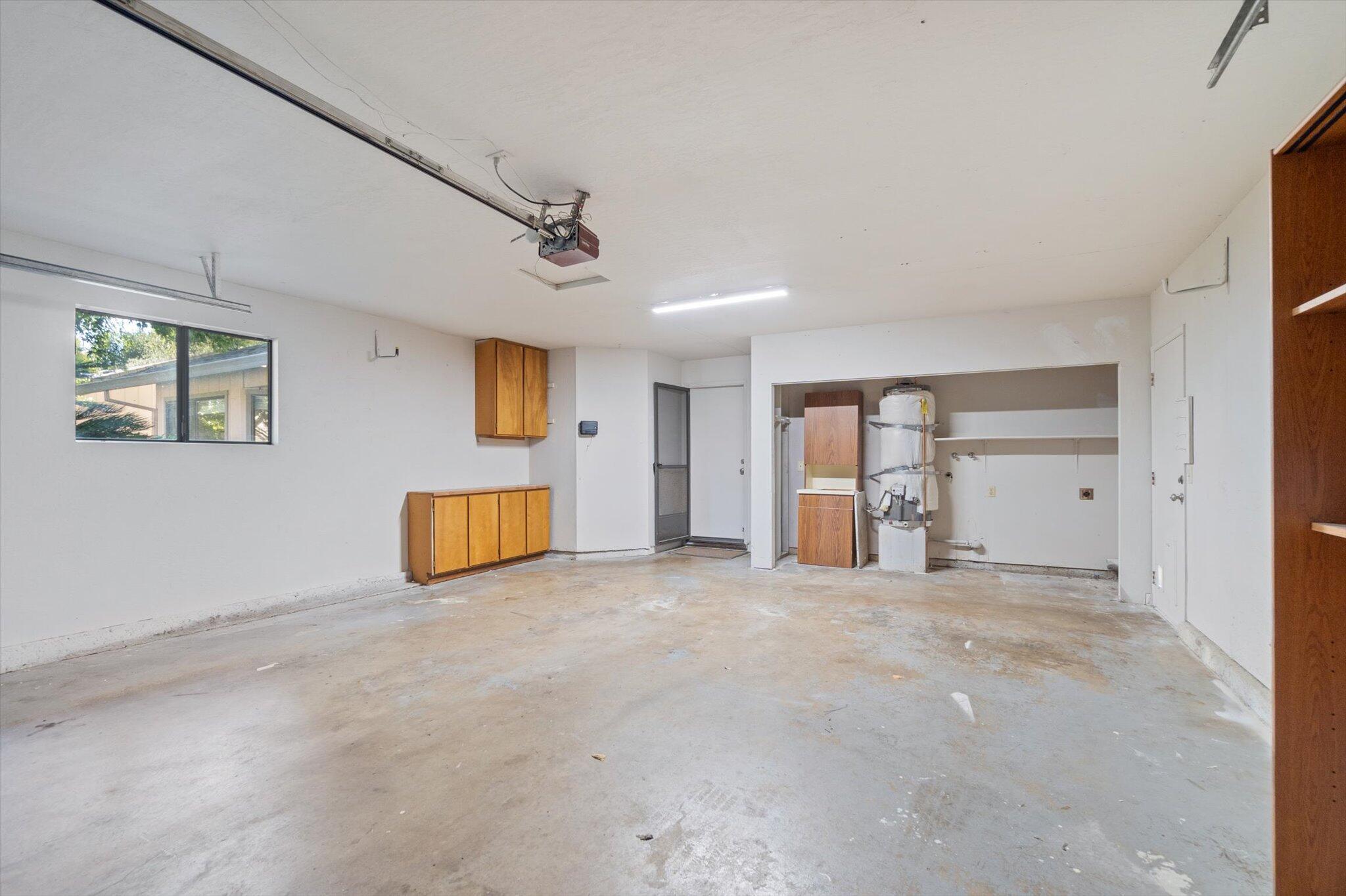 1866 Silverfield Loop