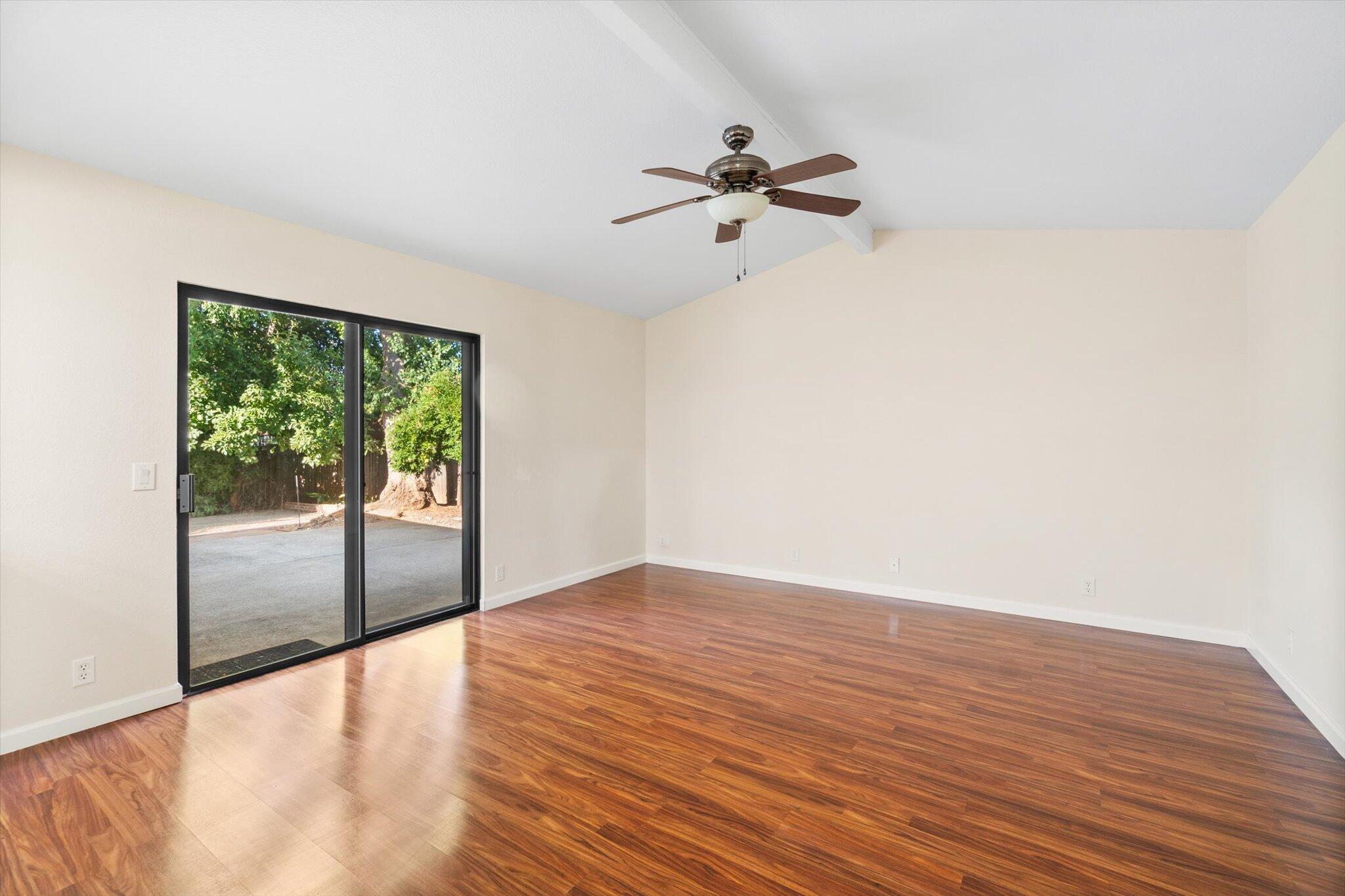 1866 Silverfield Loop