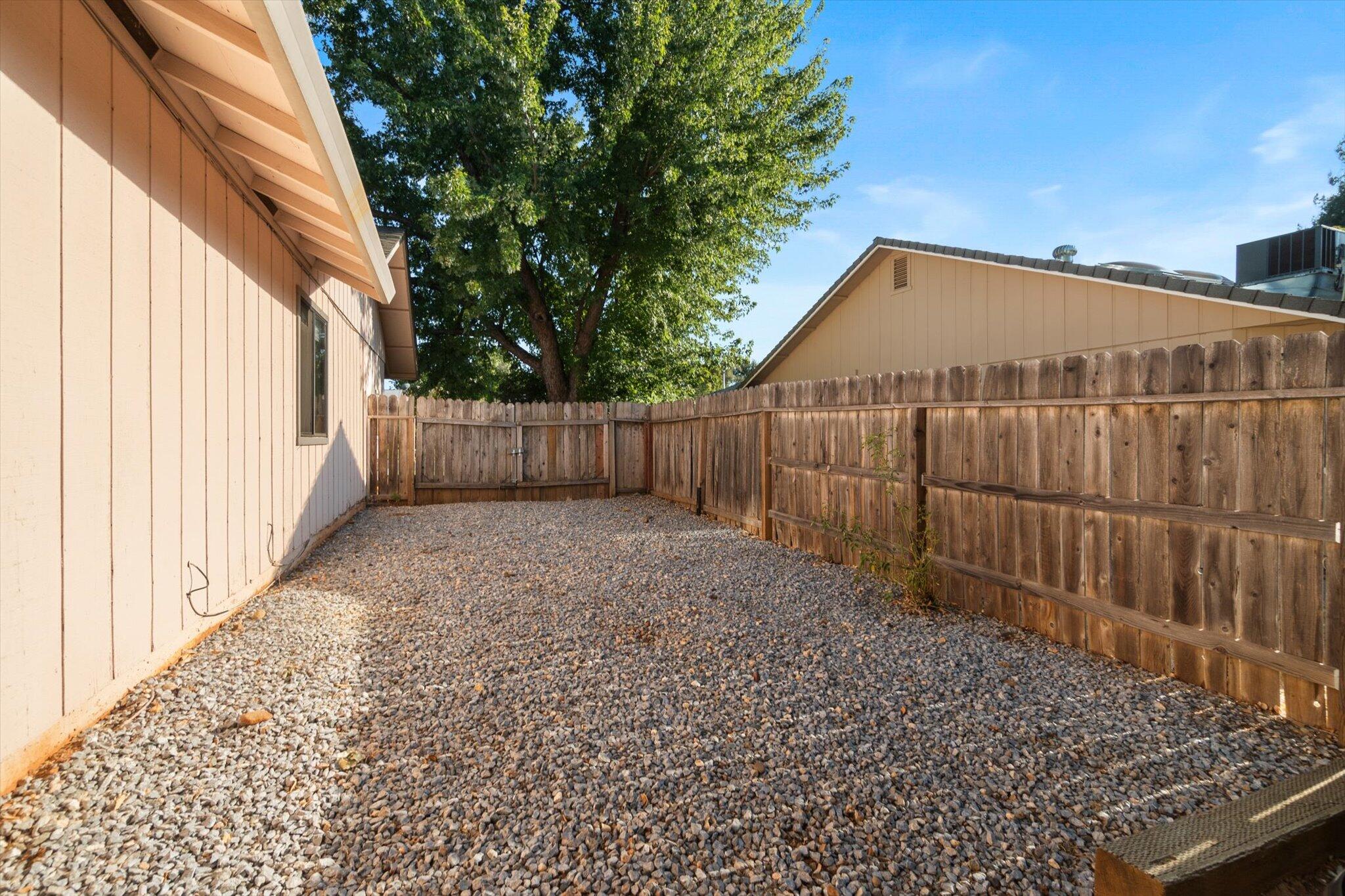 1866 Silverfield Loop