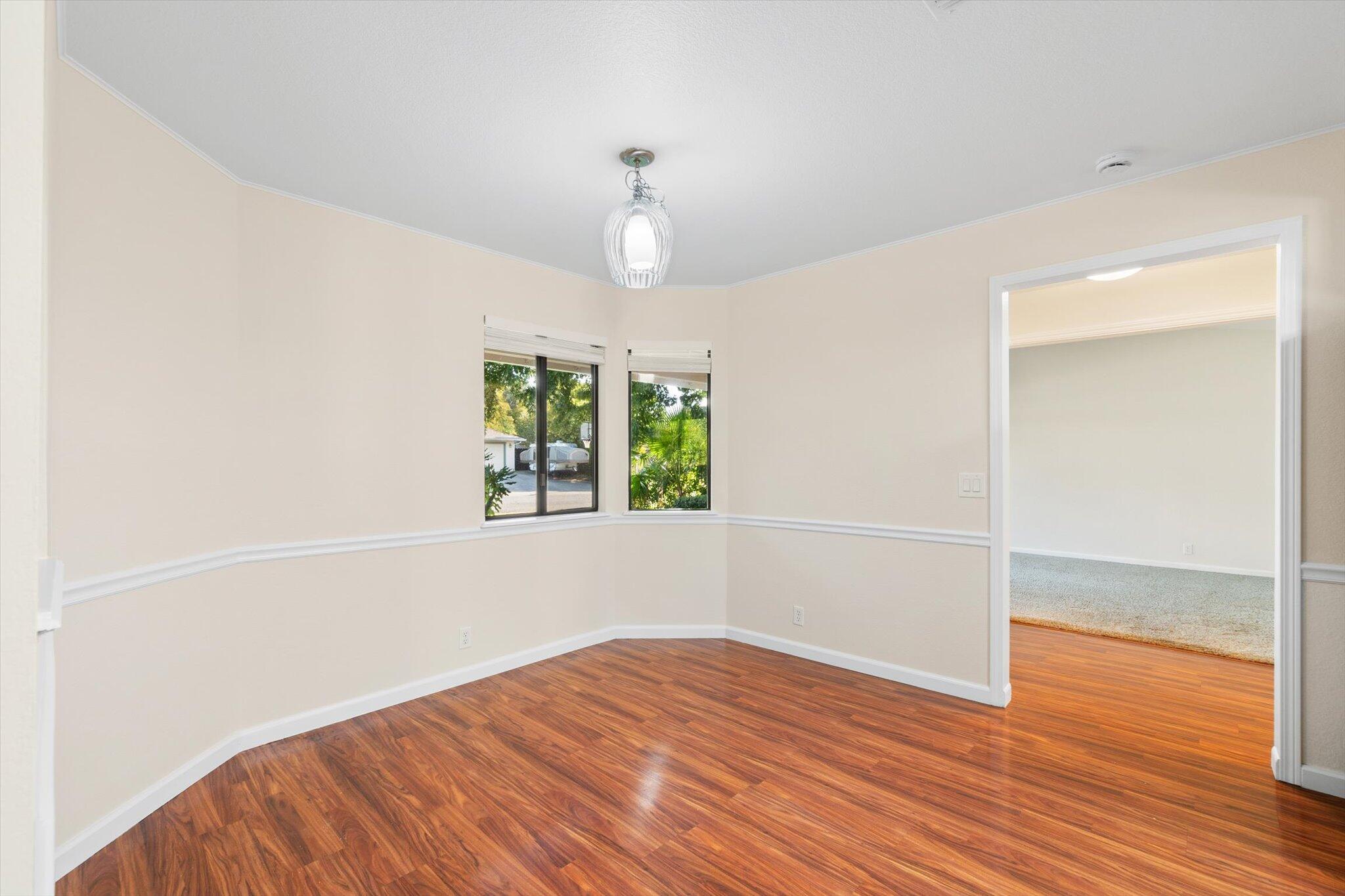 1866 Silverfield Loop