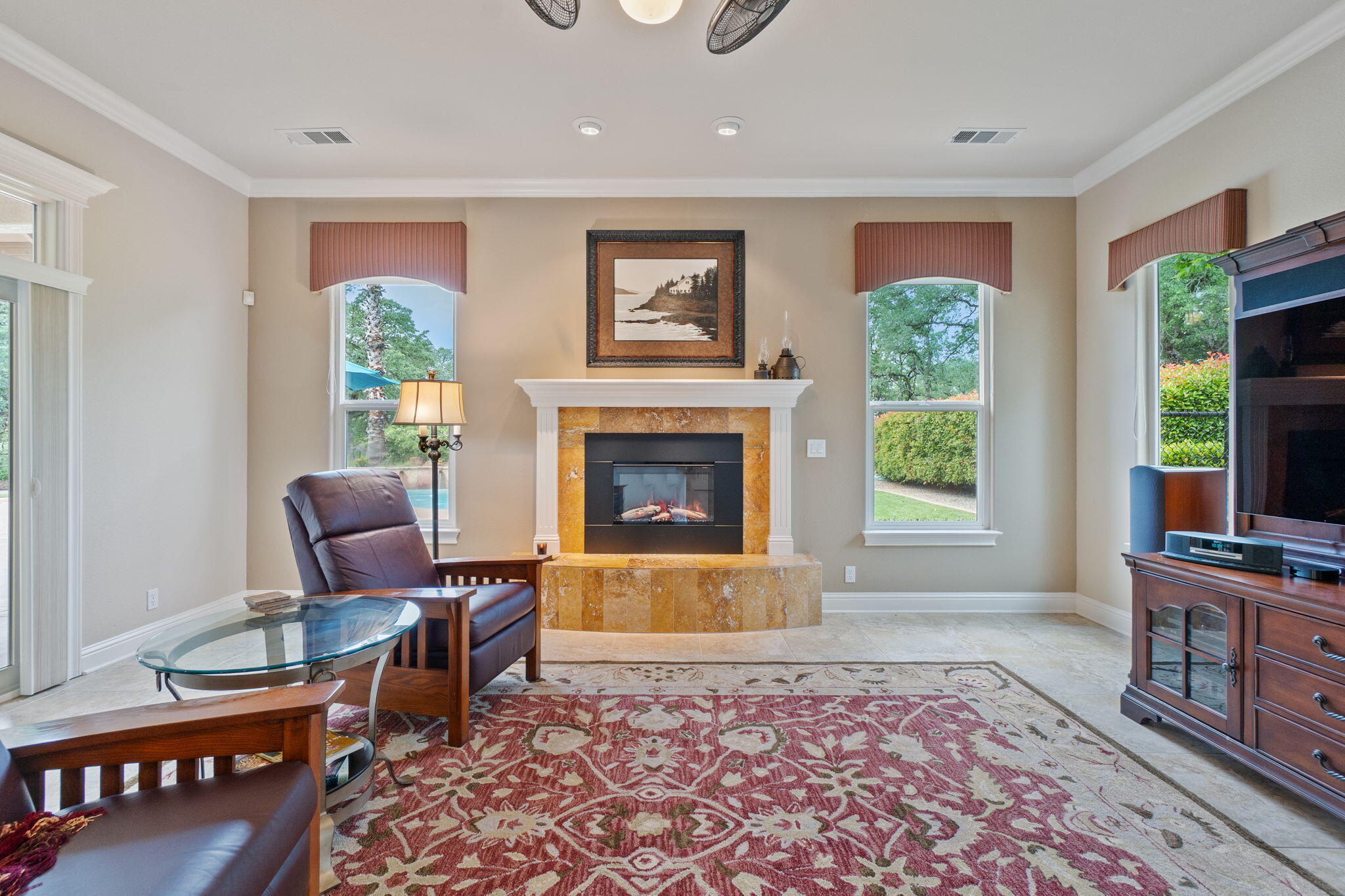 21992 Los Altos Drive