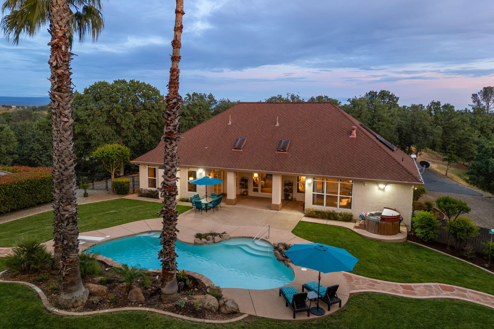 21992 Los Altos Drive