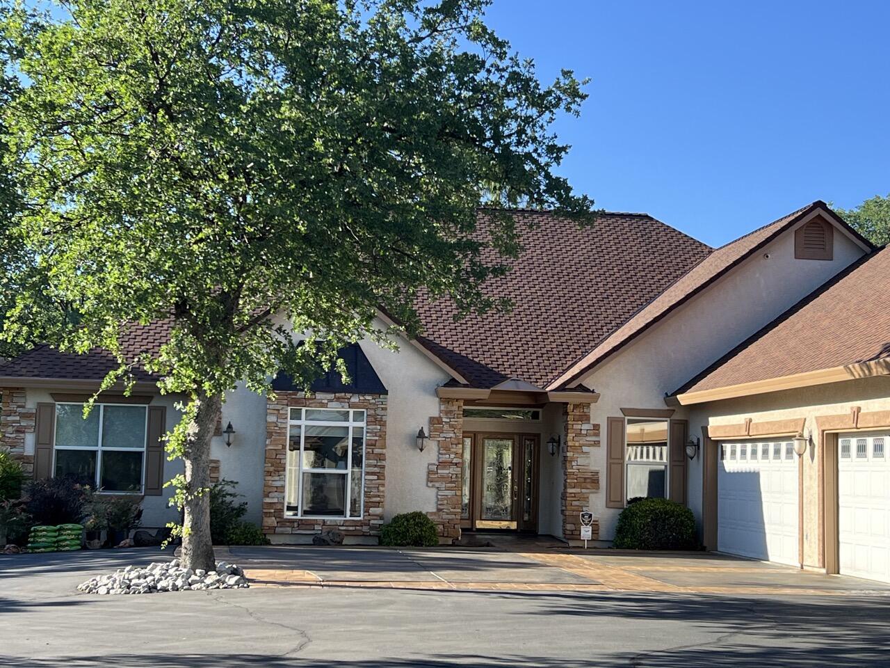 21992 Los Altos Drive