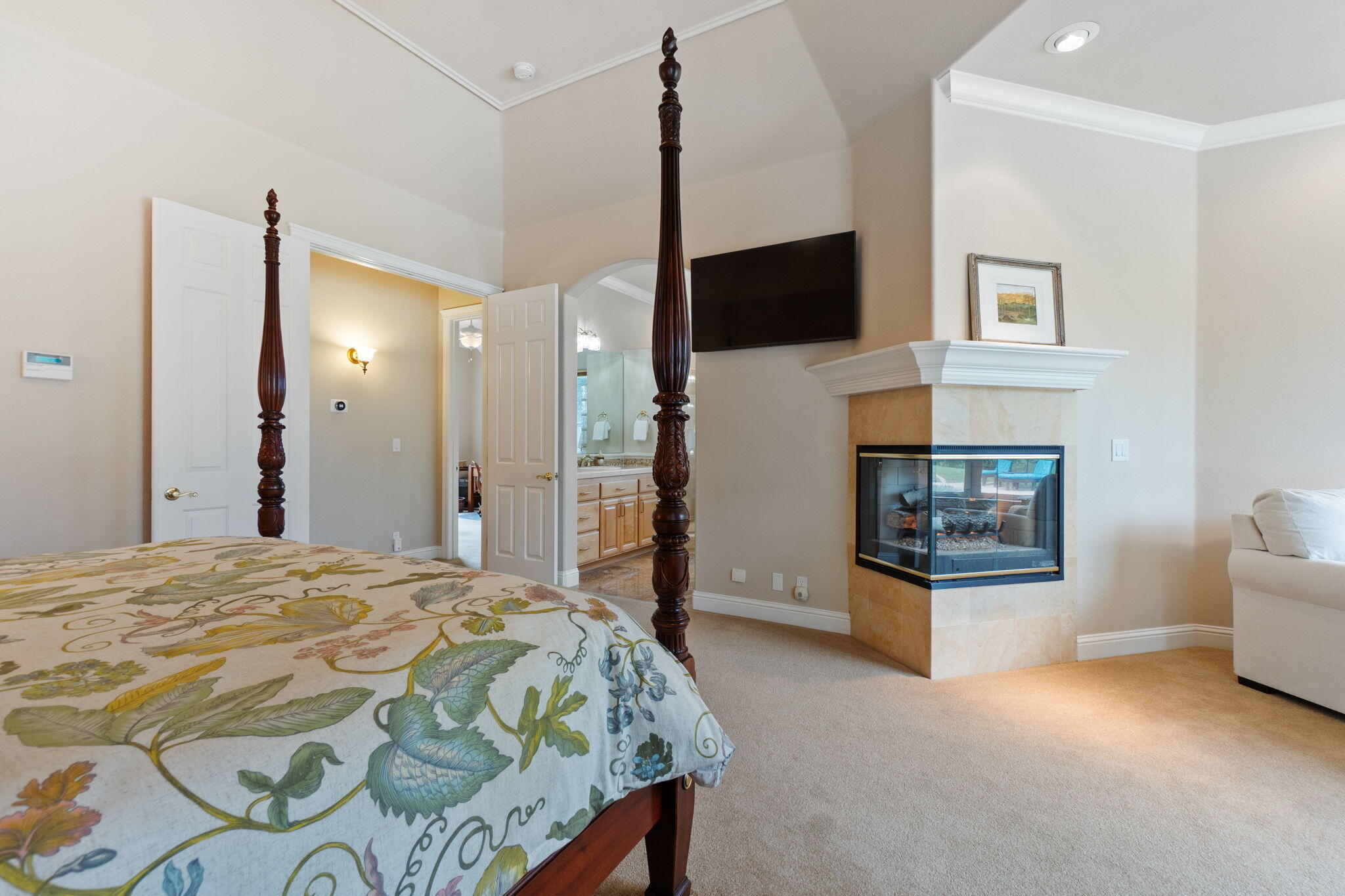 21992 Los Altos Drive