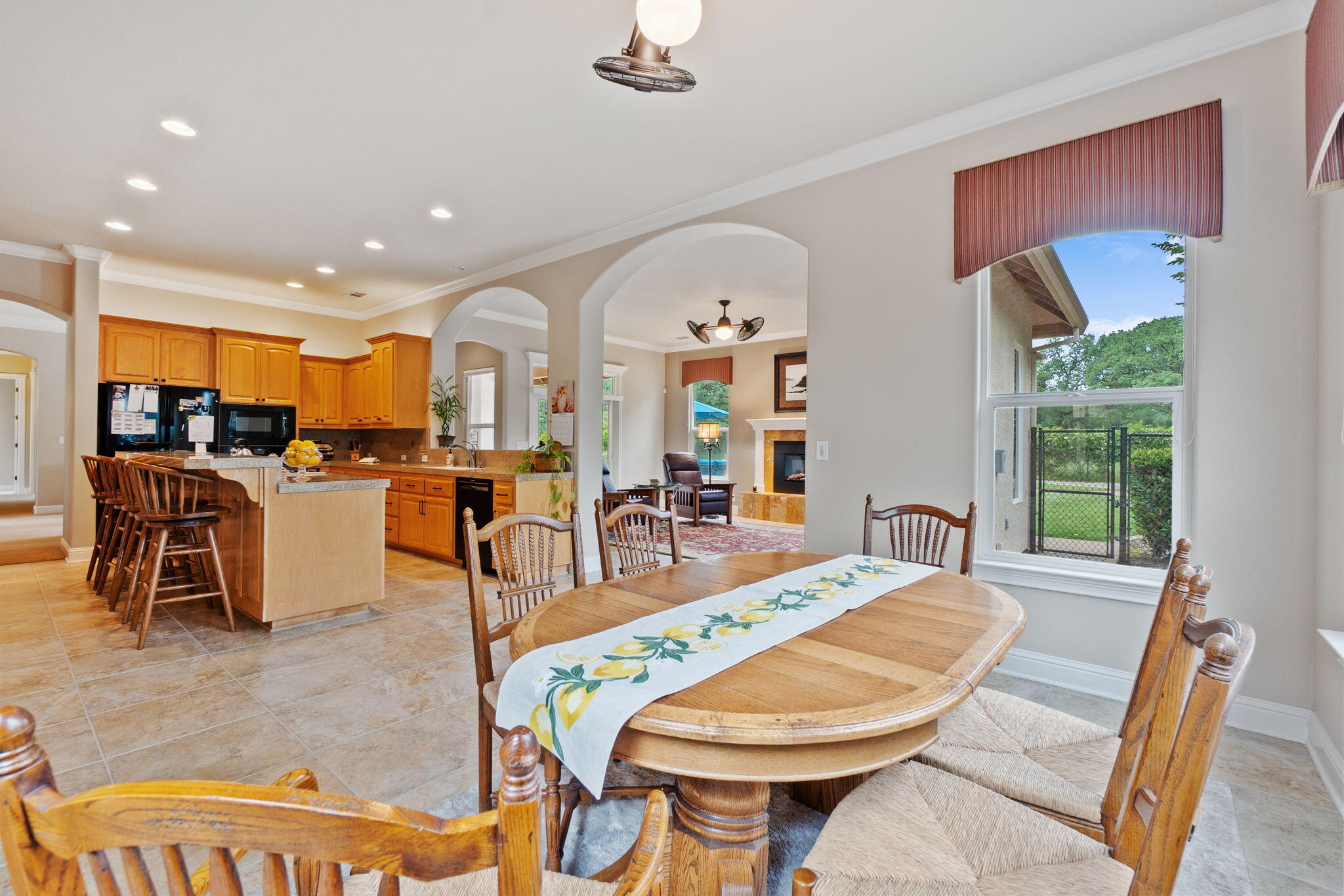 21992 Los Altos Drive