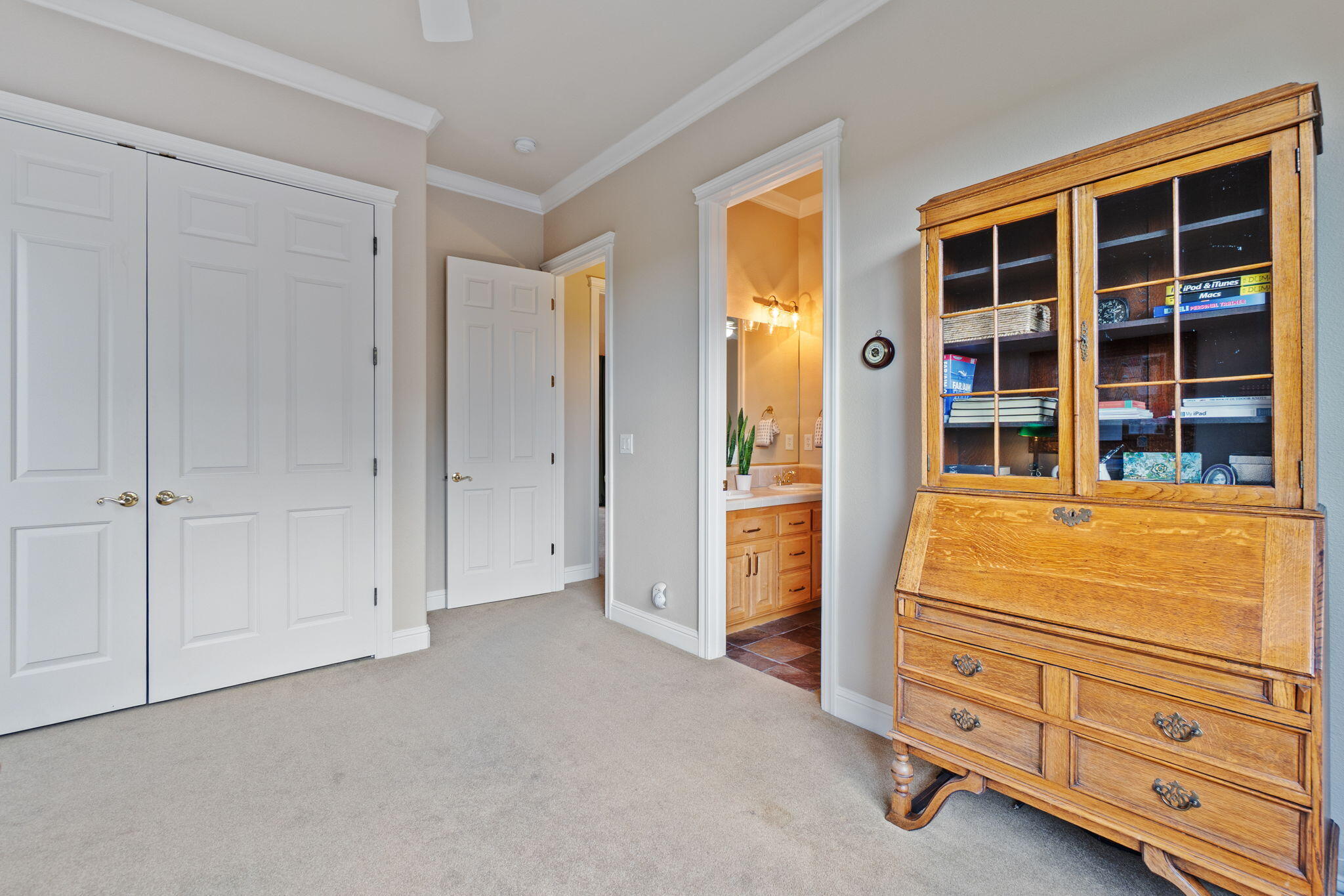 21992 Los Altos Drive