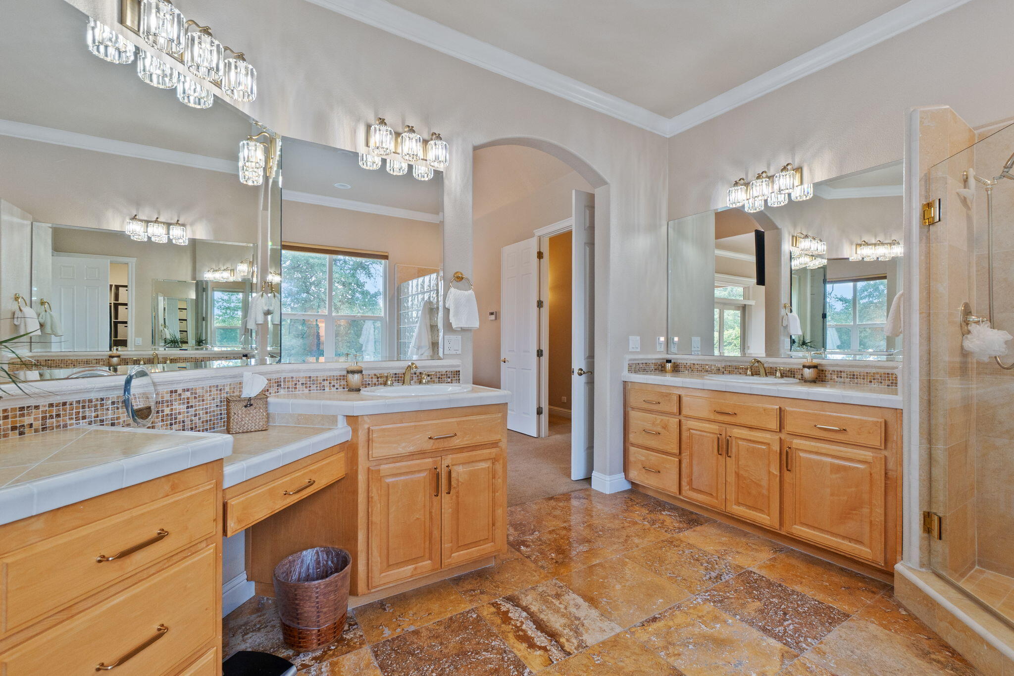 21992 Los Altos Drive