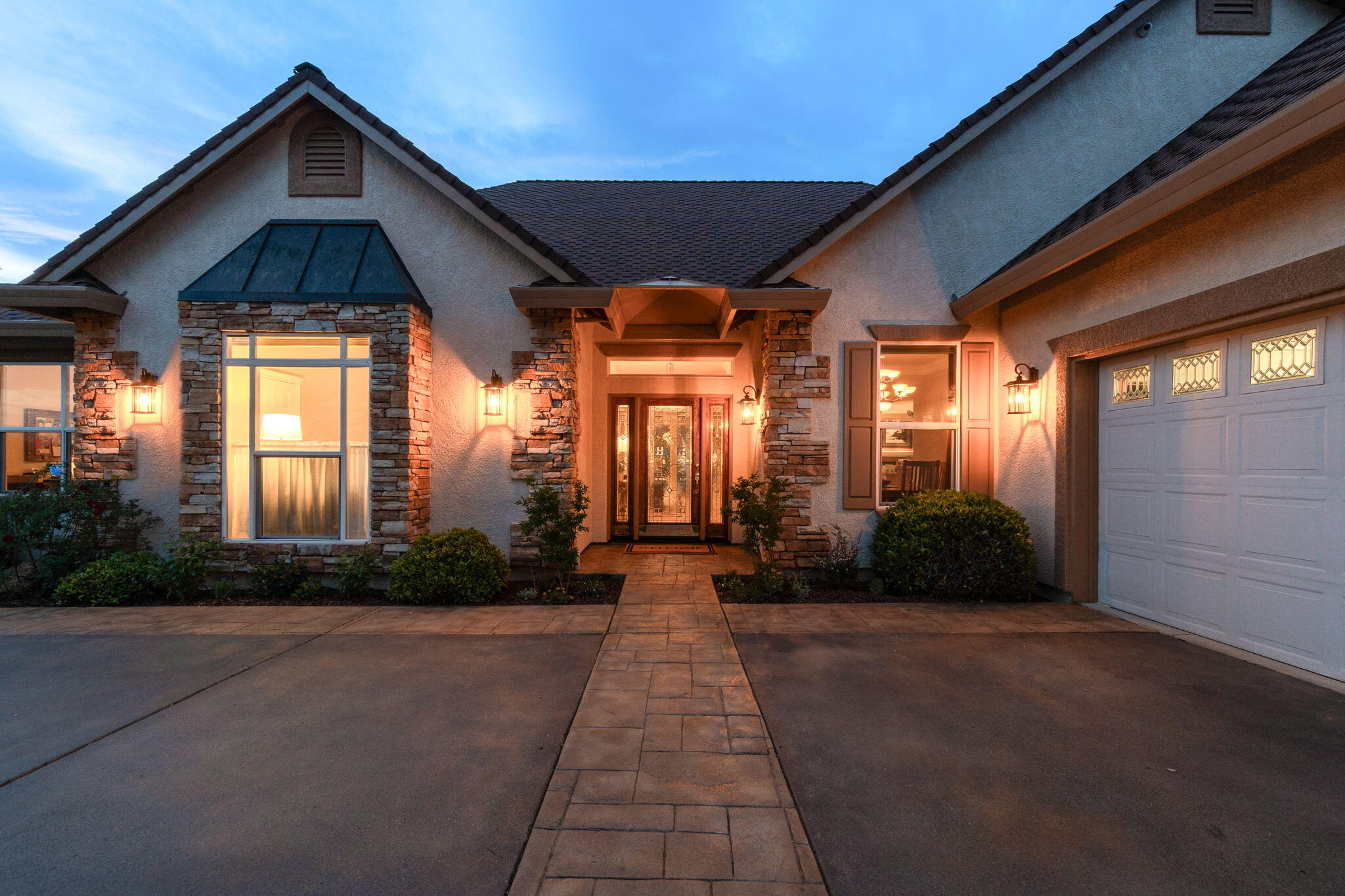 21992 Los Altos Drive