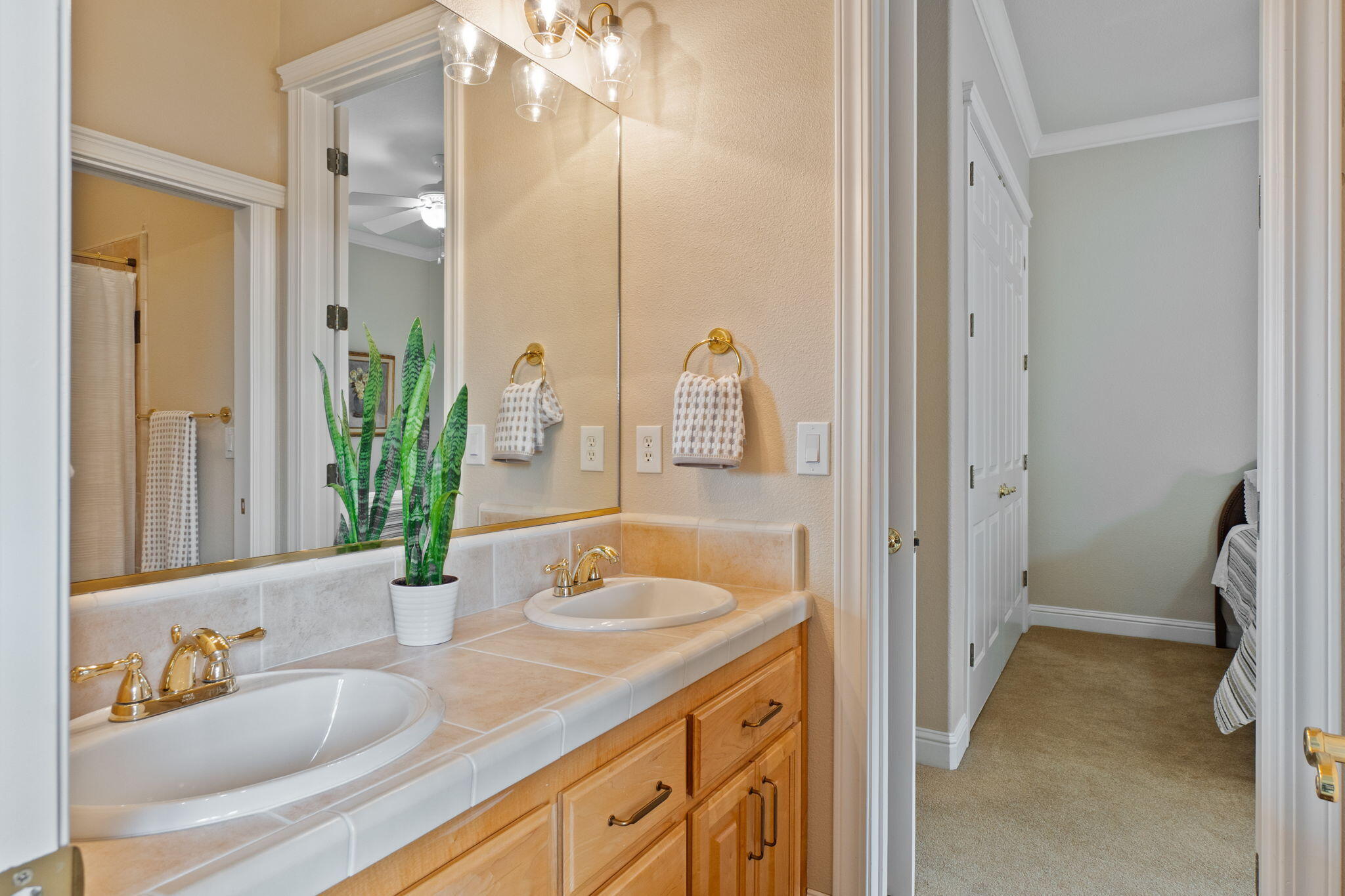 21992 Los Altos Drive