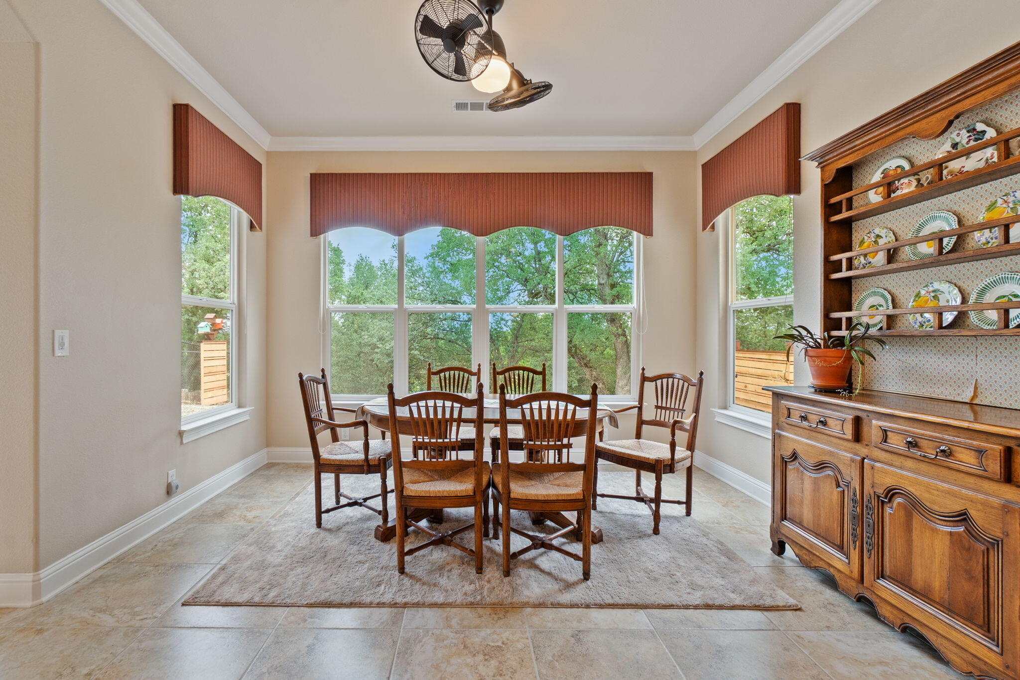 21992 Los Altos Drive