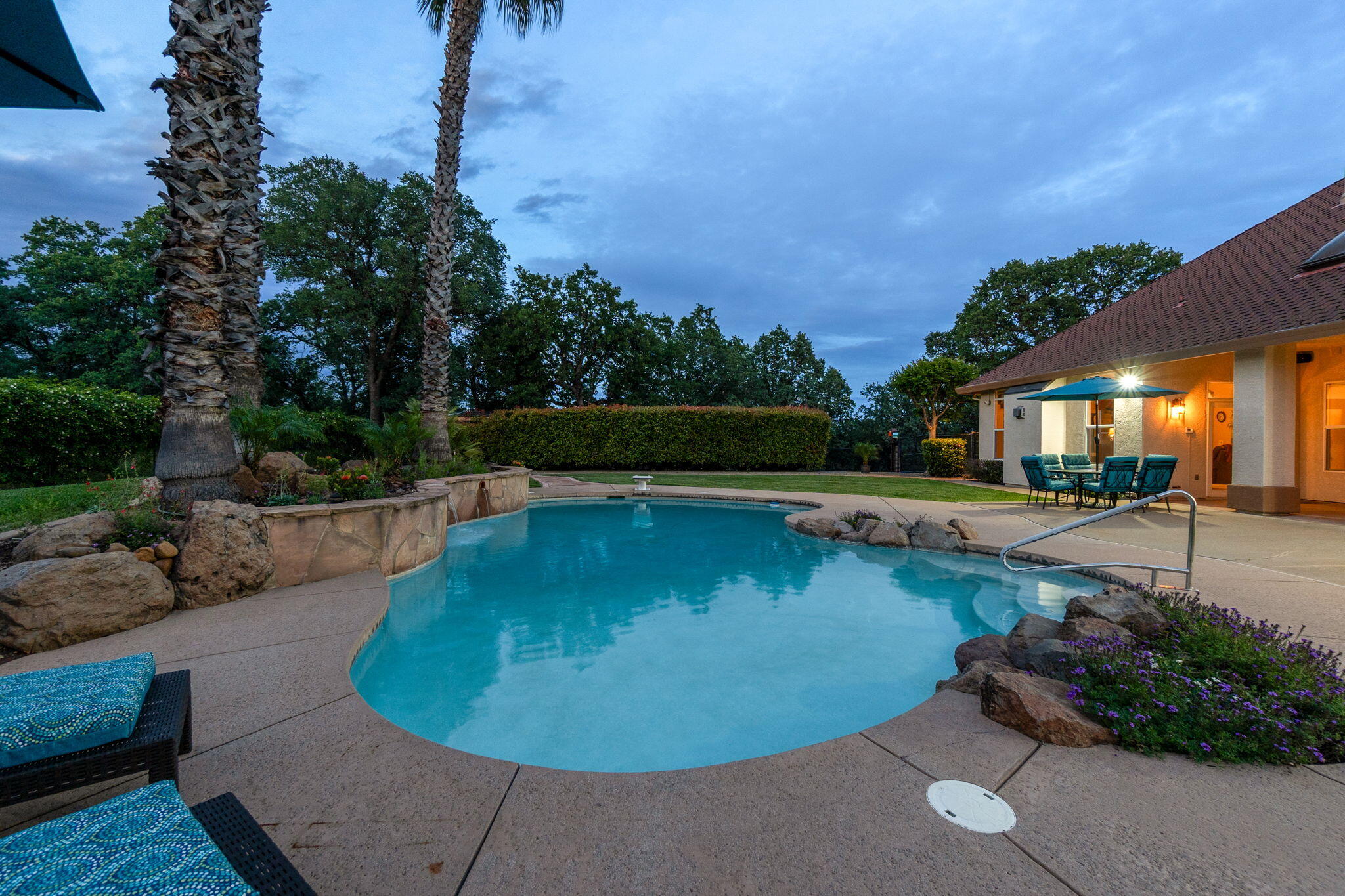 21992 Los Altos Drive