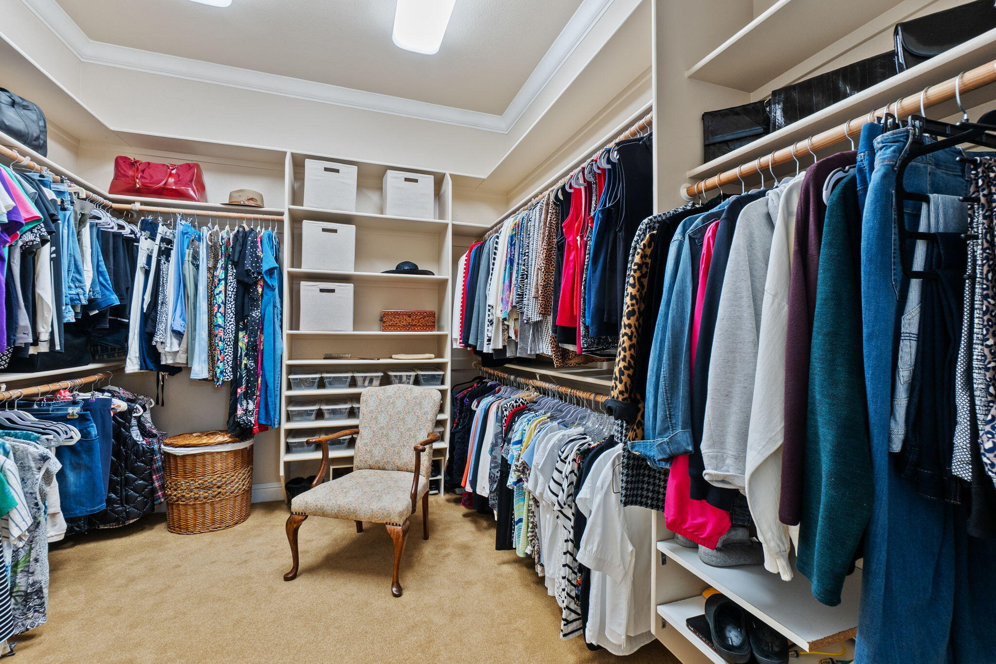 21992 Los Altos Drive