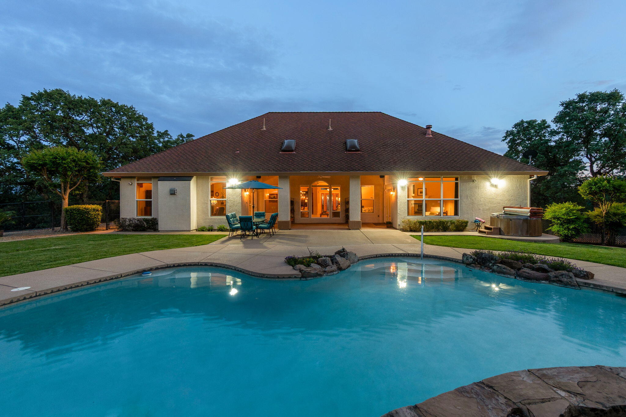 21992 Los Altos Drive