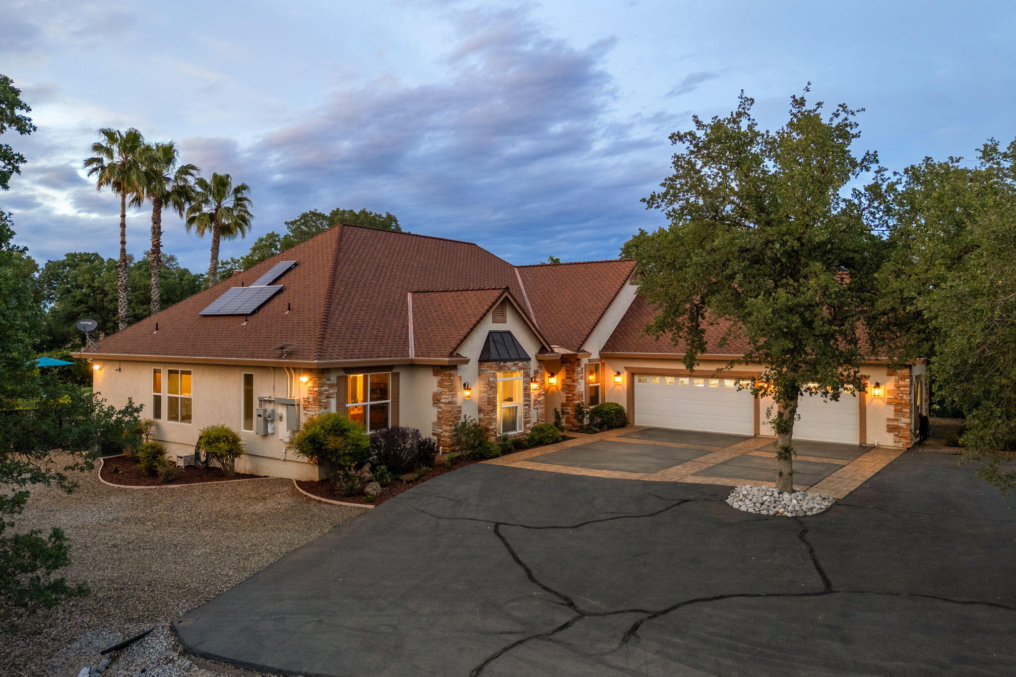 21992 Los Altos Drive