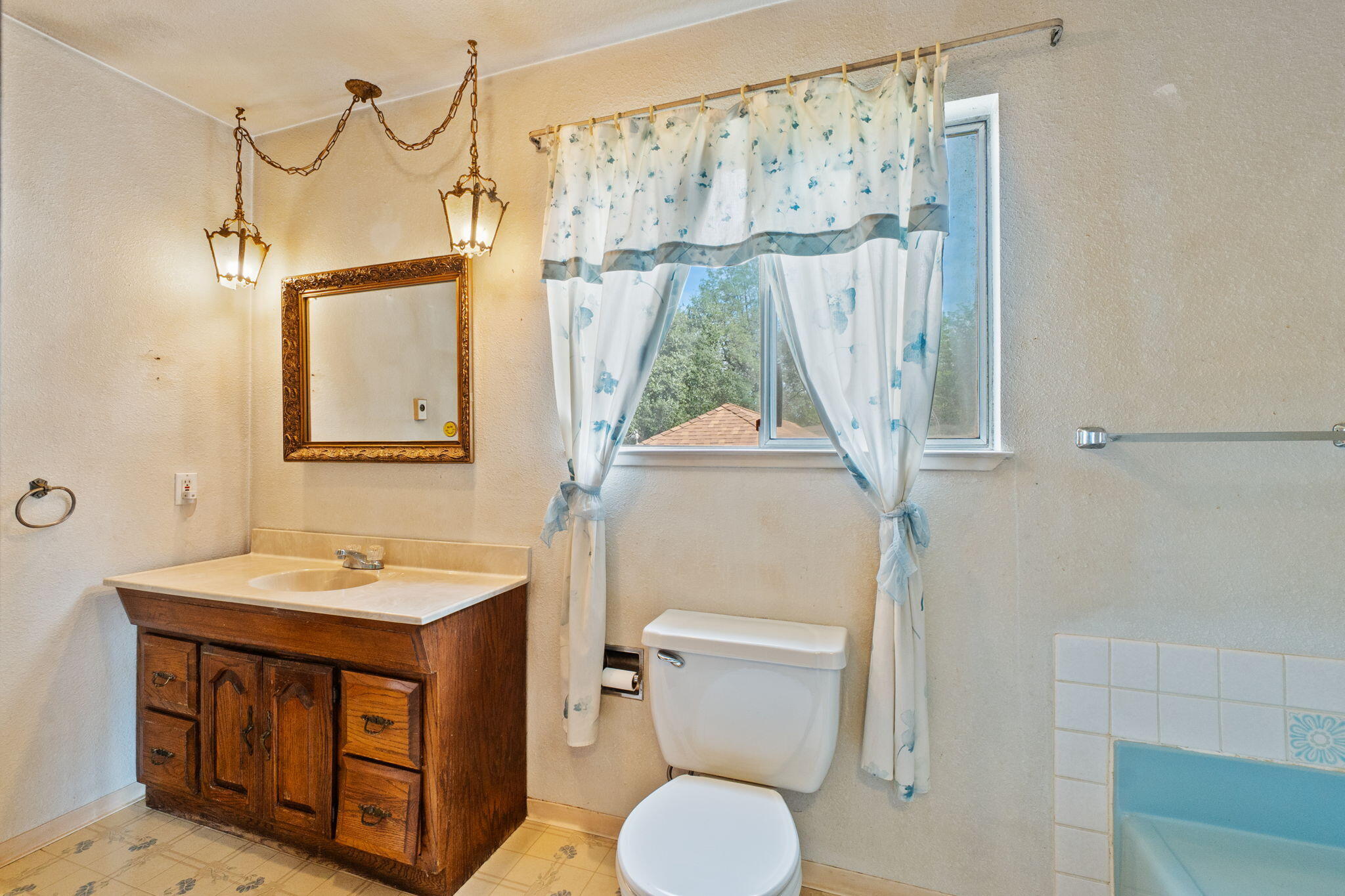 17995 Spanish Canyon Lane