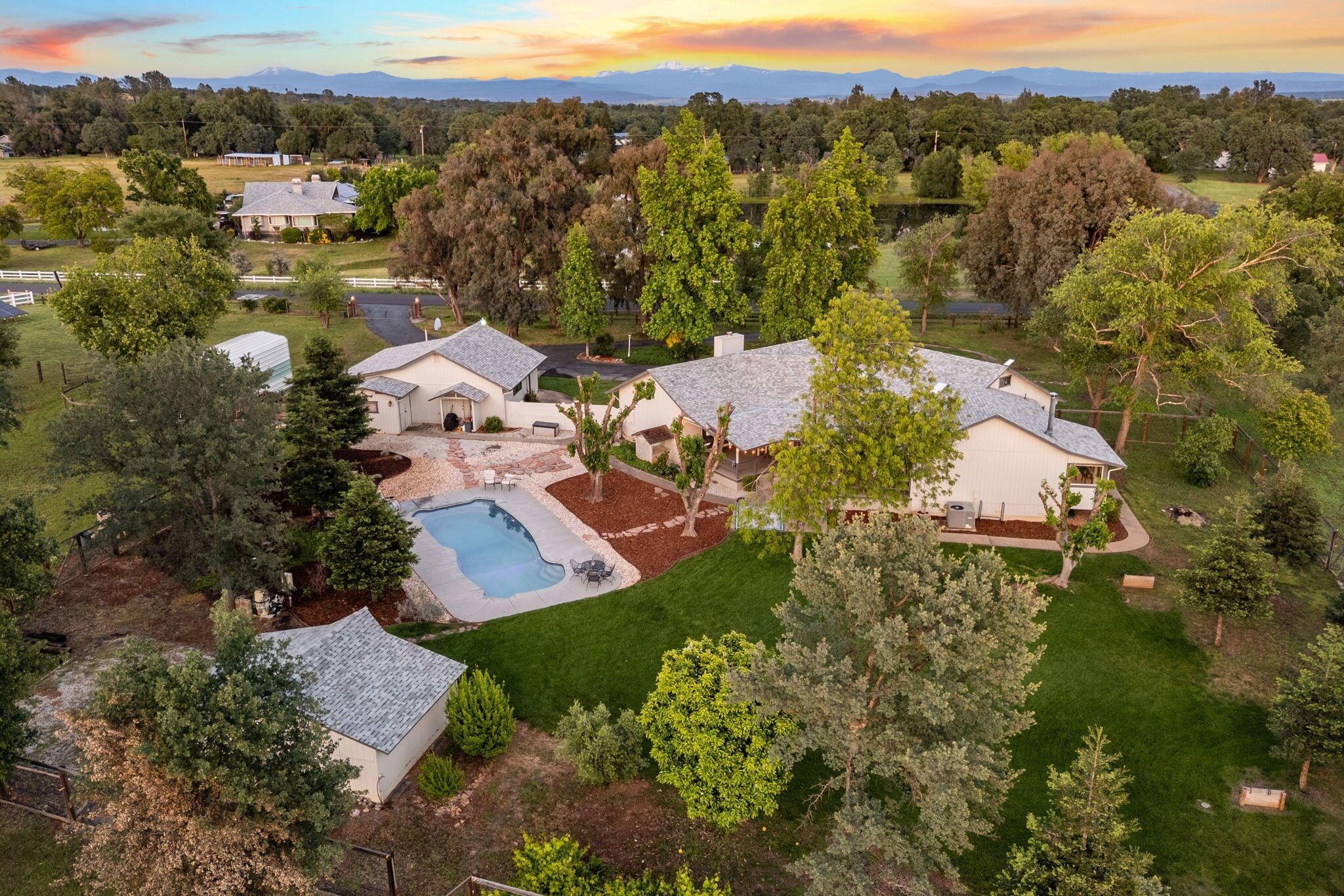 2655 Majestic Oak Circle