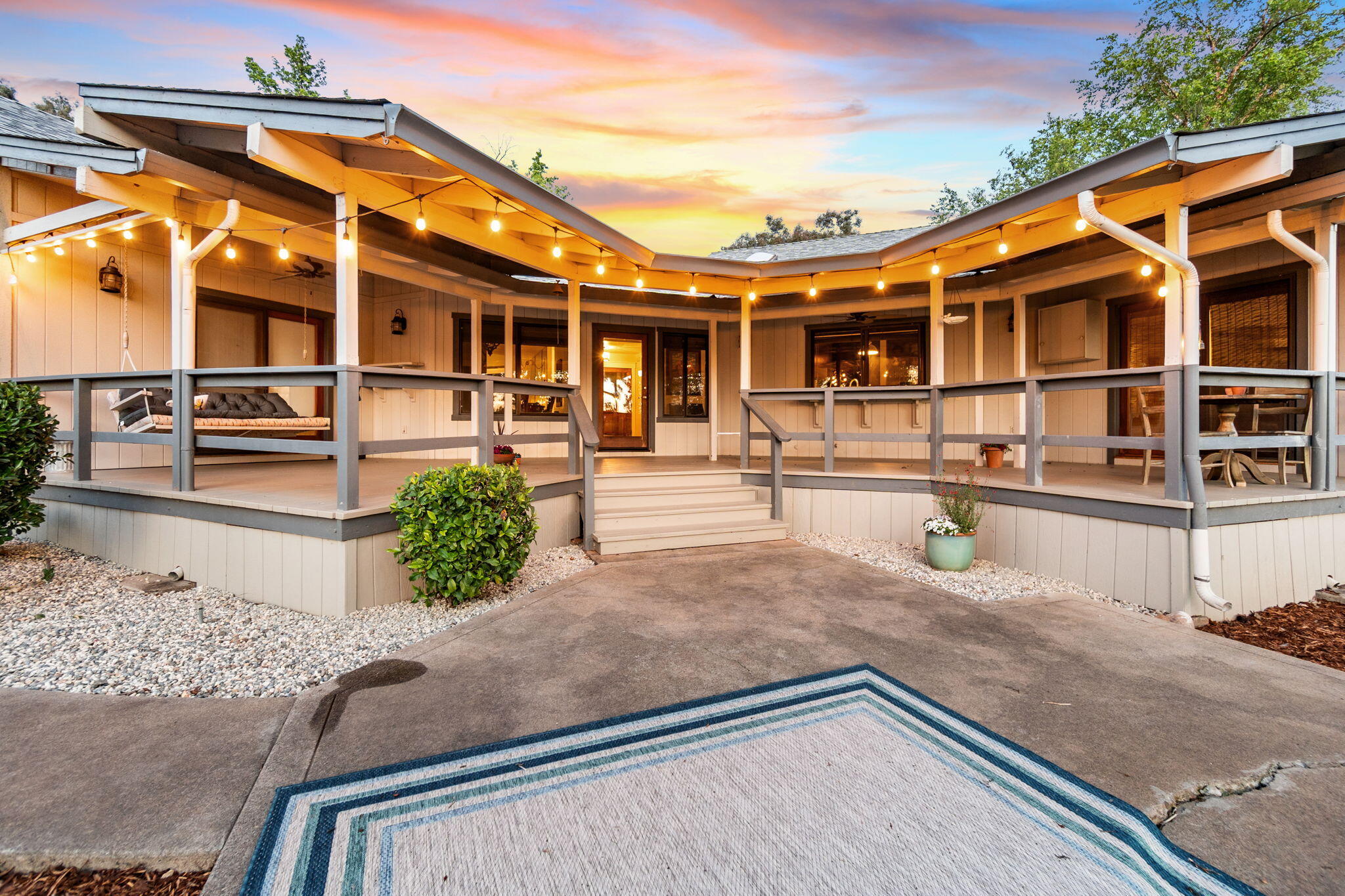 2655 Majestic Oak Circle