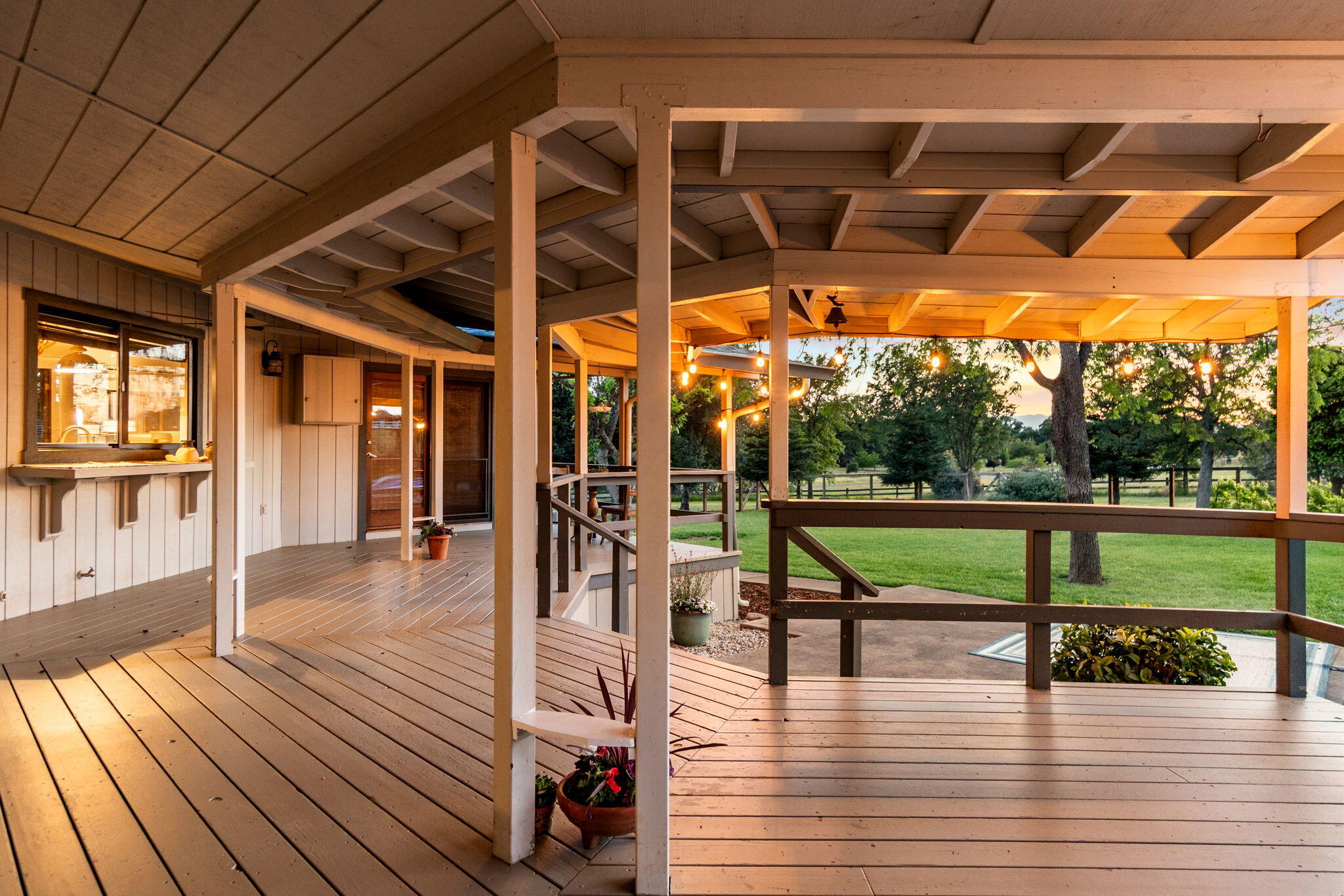 2655 Majestic Oak Circle