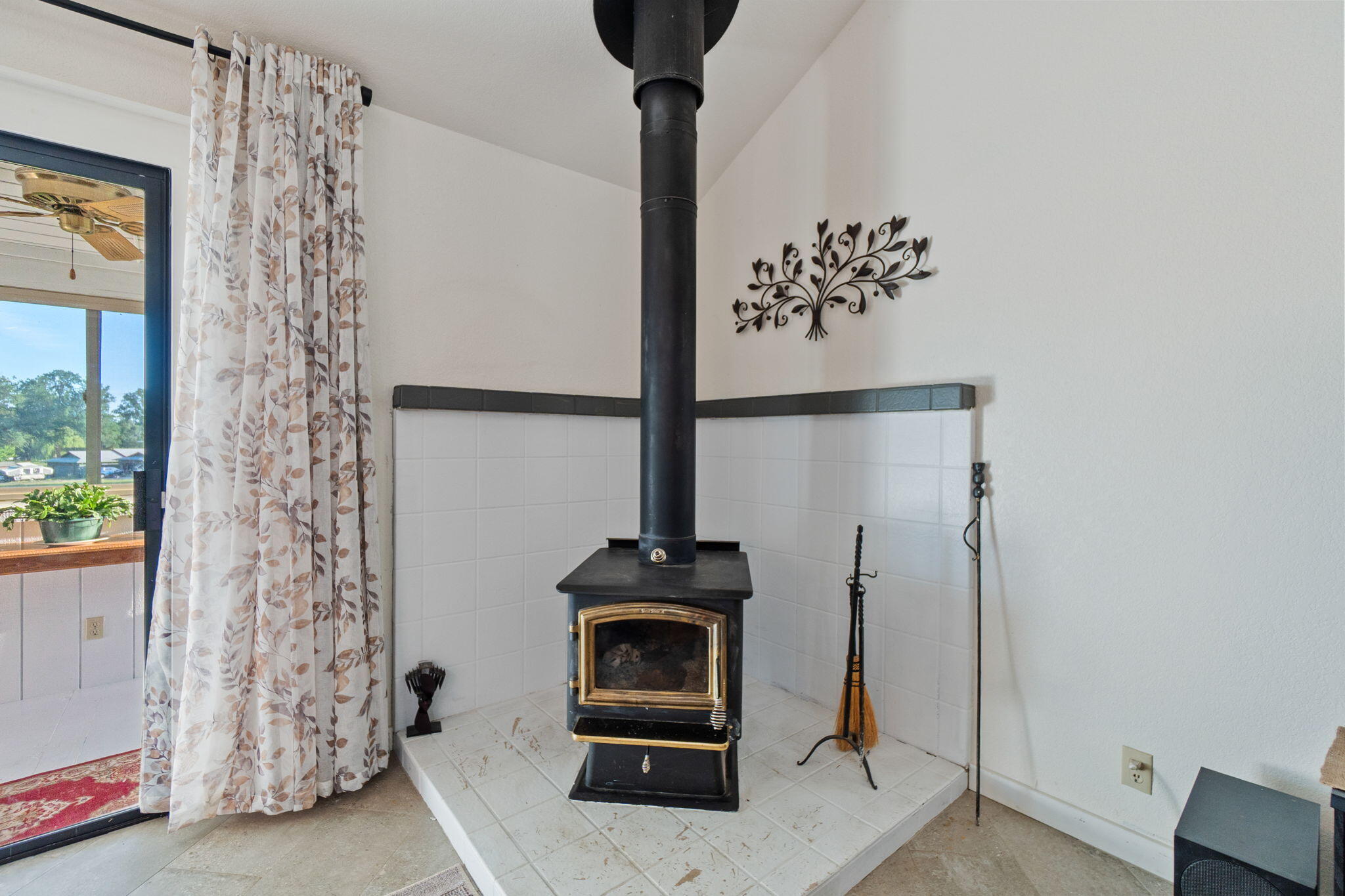 2655 Majestic Oak Circle