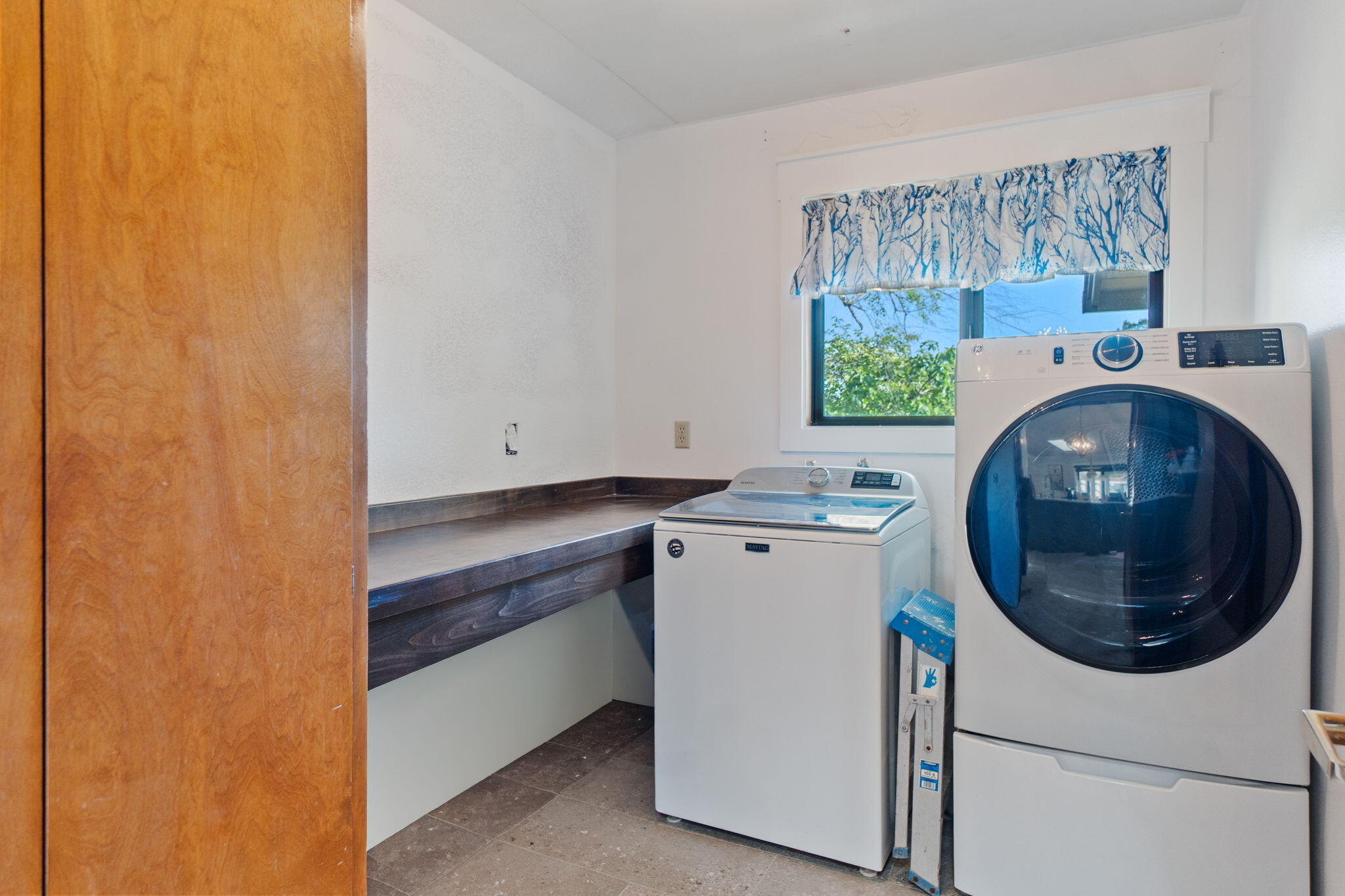 2655 Majestic Oak Circle