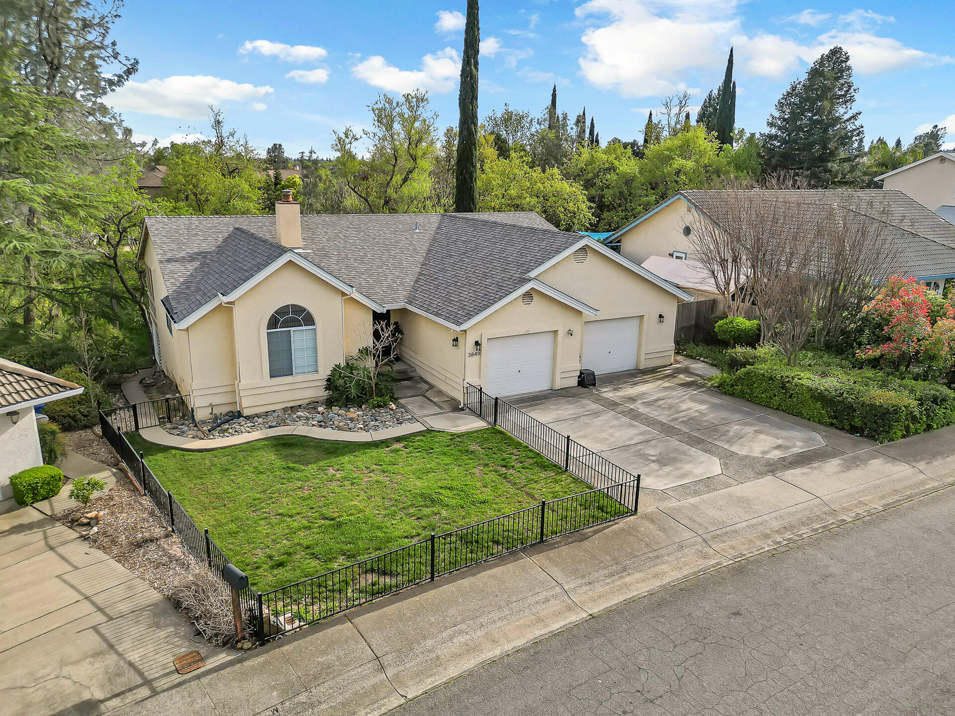 3849 Appalachian Way