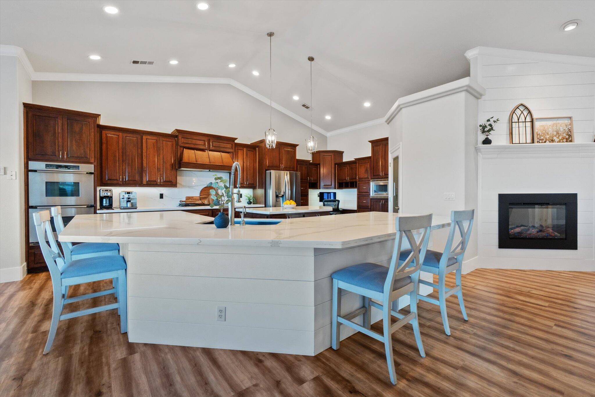 21810 Los Altos Drive