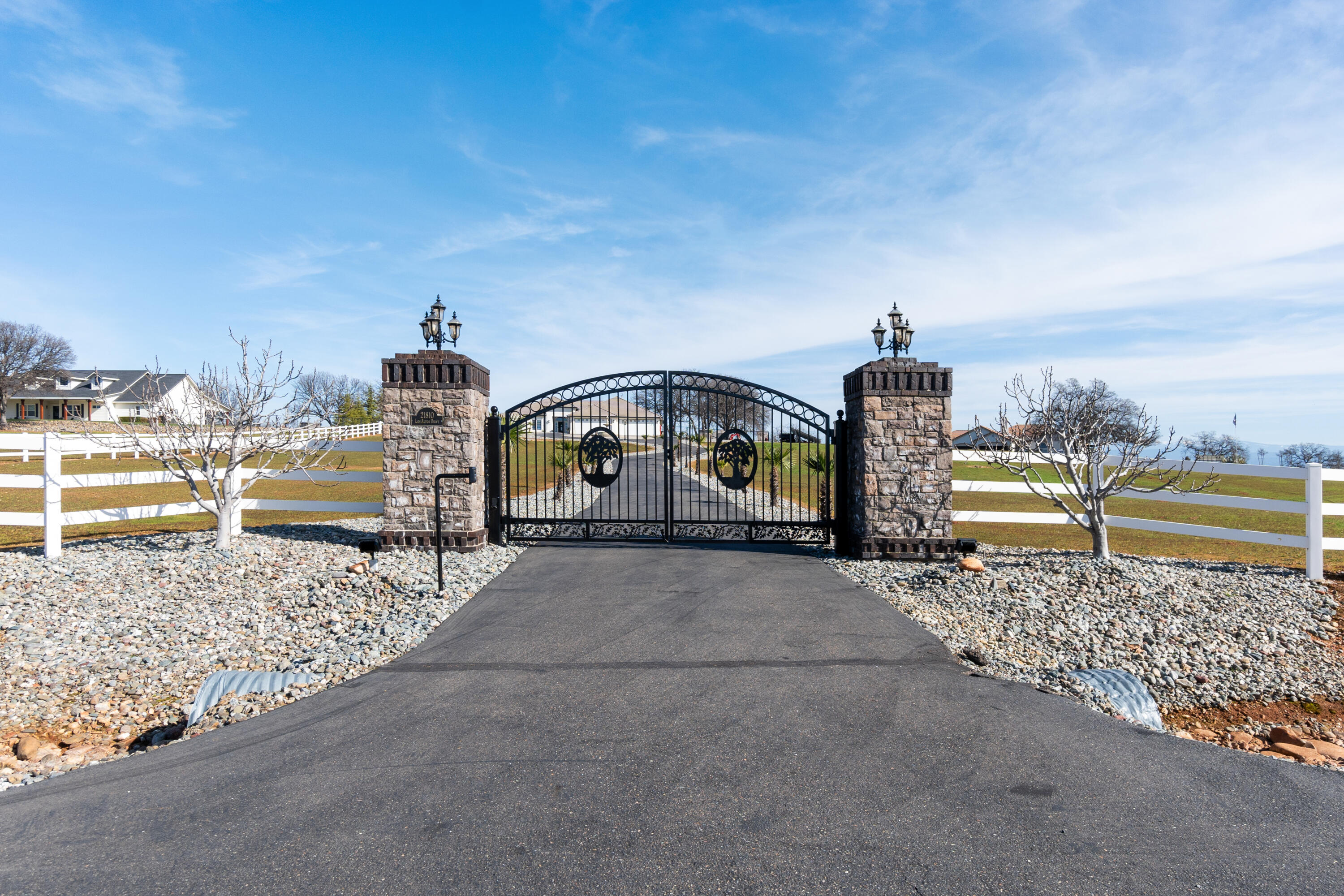 21810 Los Altos Drive