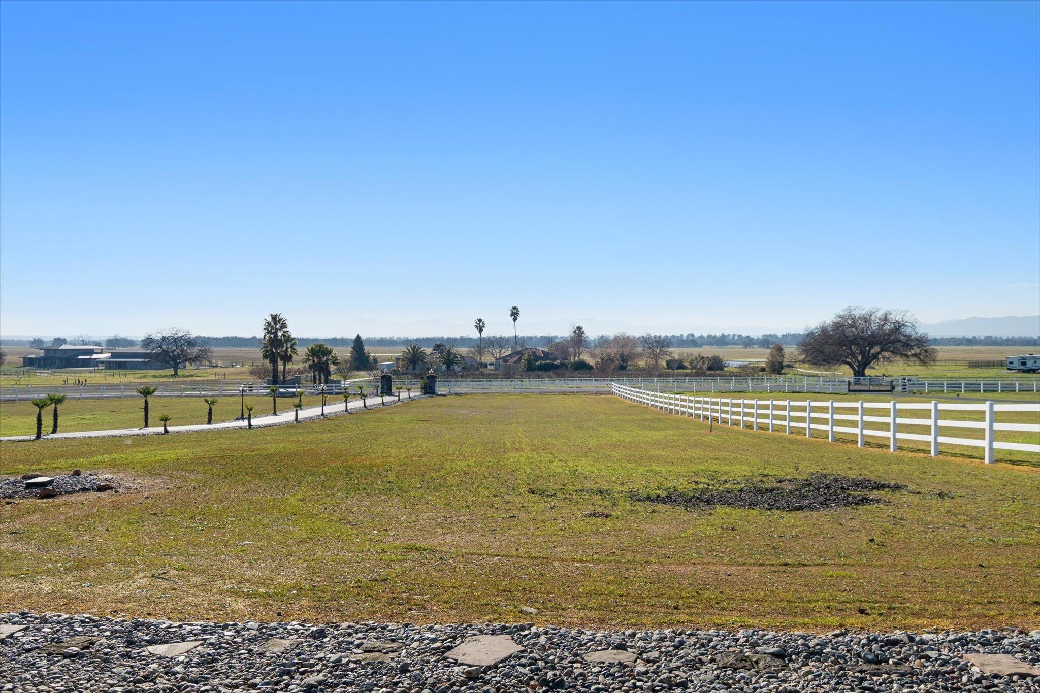 21810 Los Altos Drive