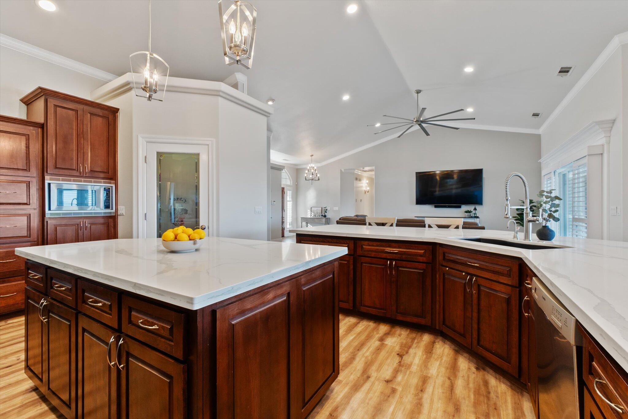 21810 Los Altos Drive