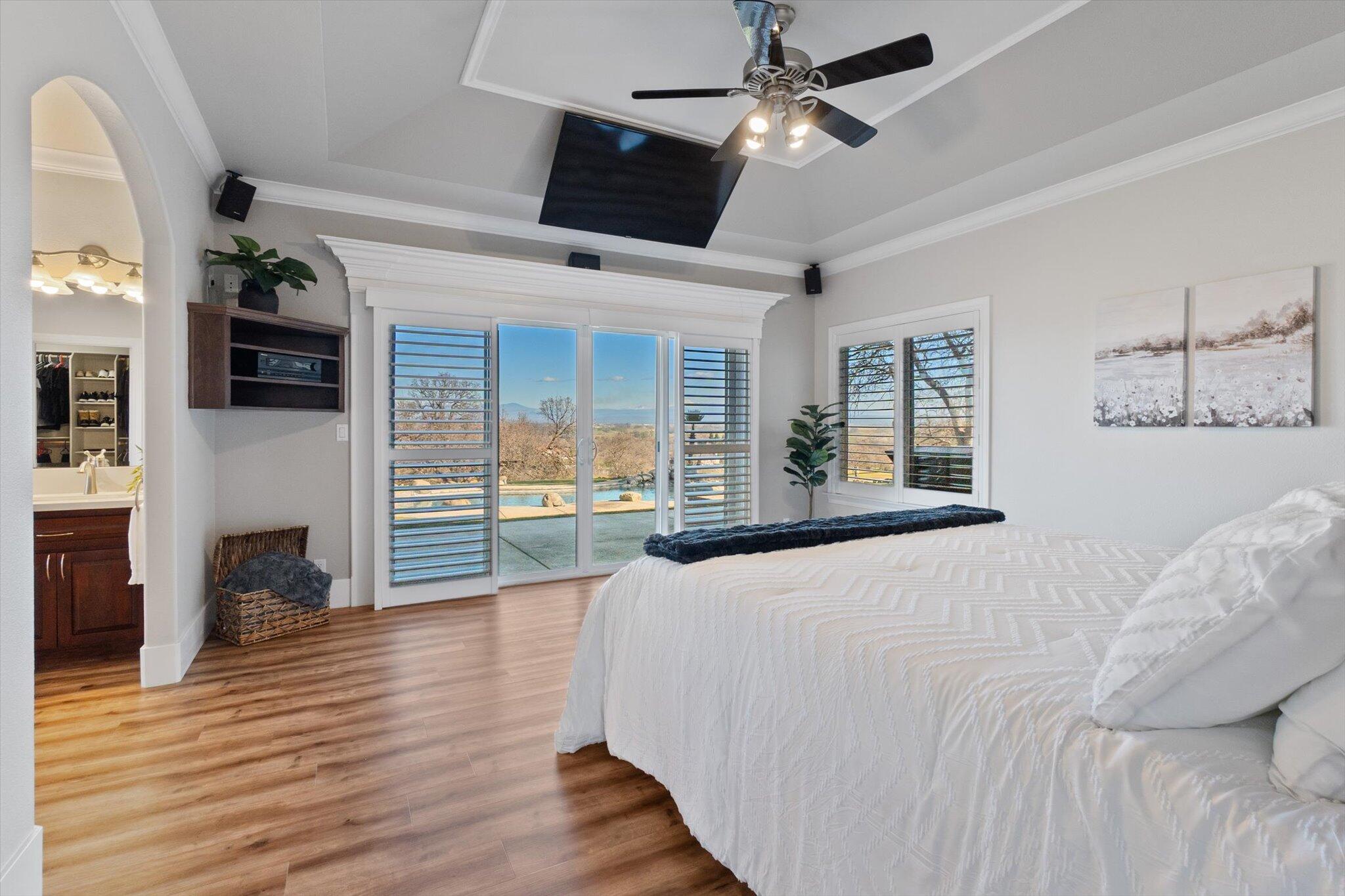 21810 Los Altos Drive