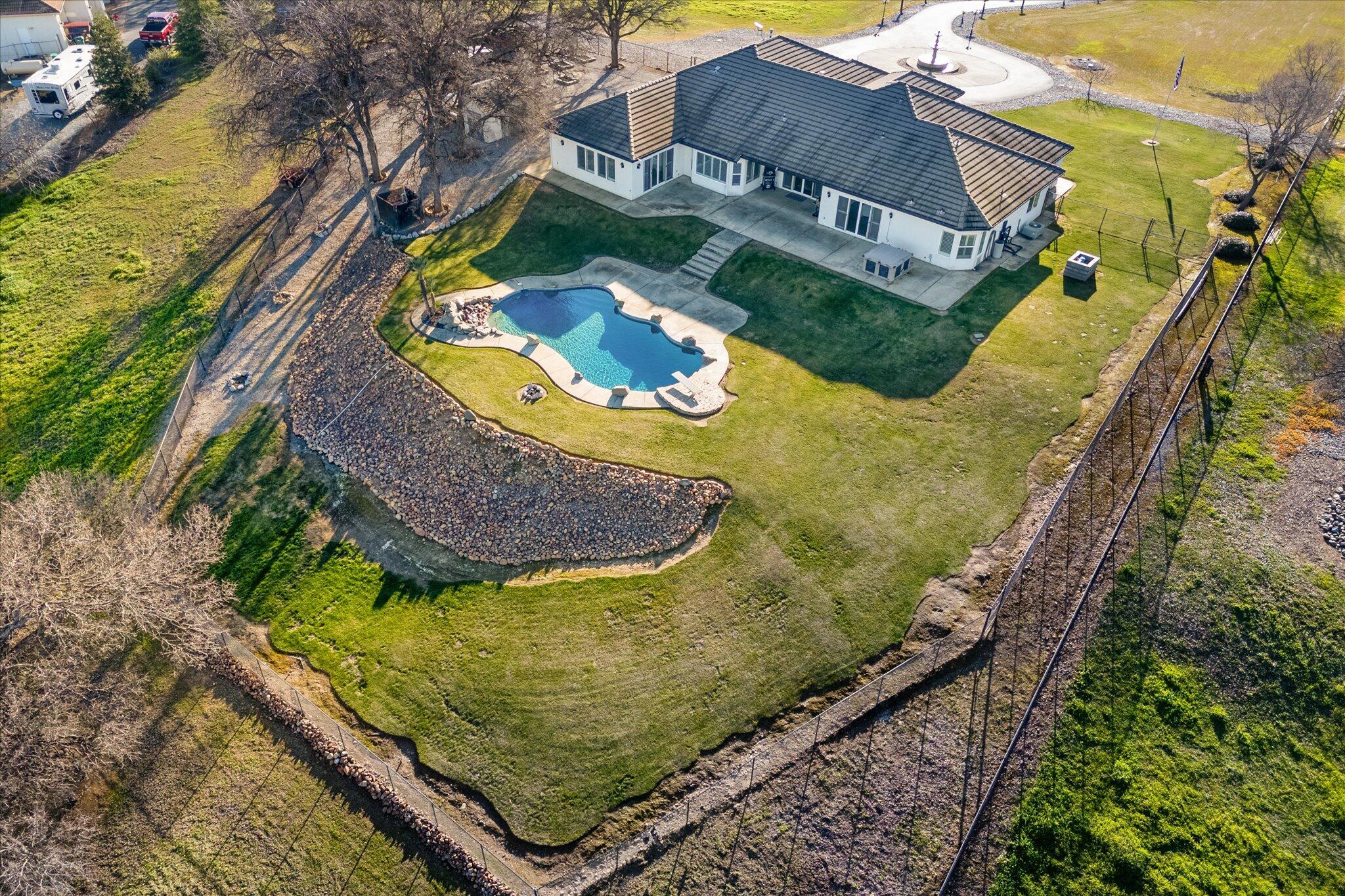 21810 Los Altos Drive