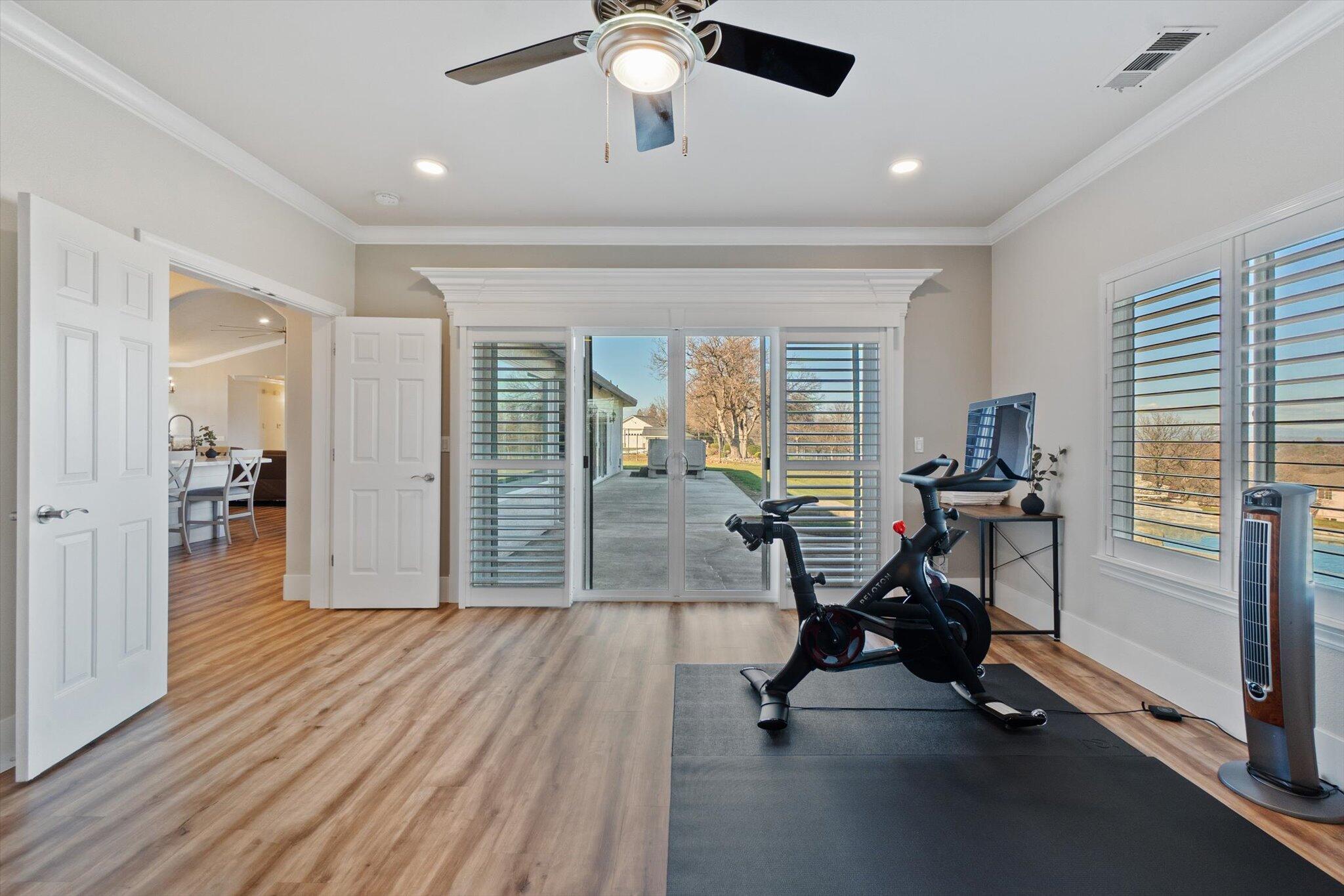 21810 Los Altos Drive