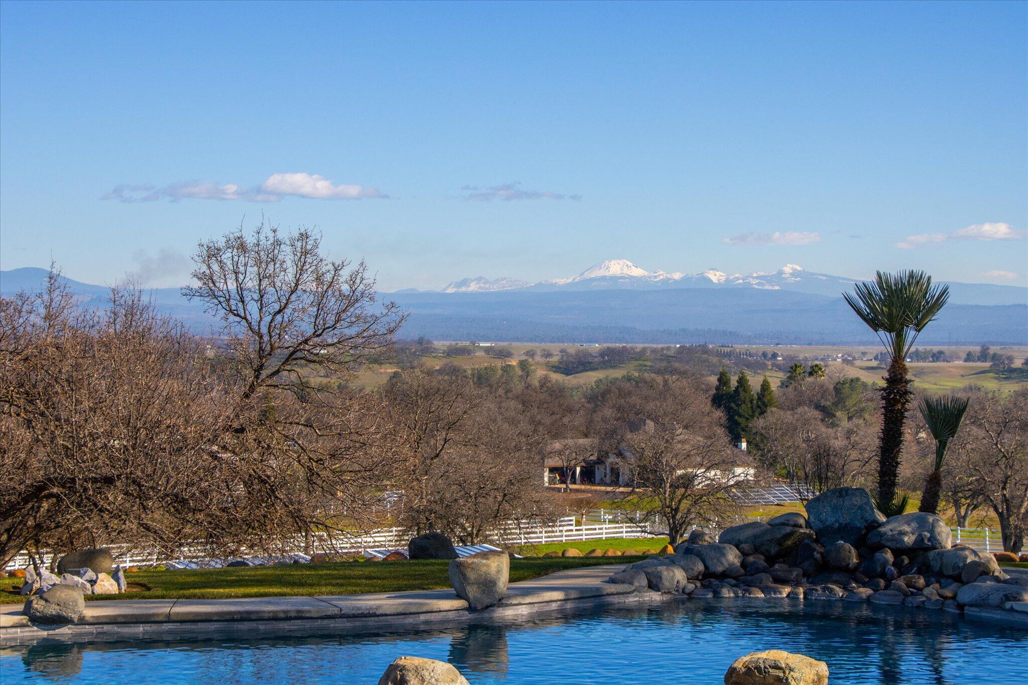 21810 Los Altos Drive