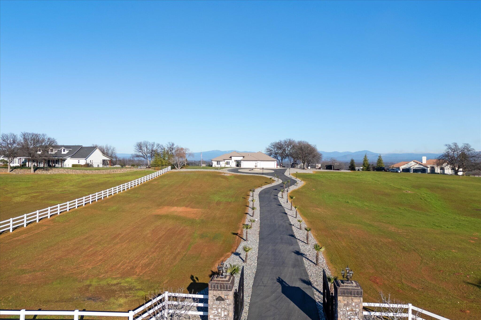 21810 Los Altos Drive