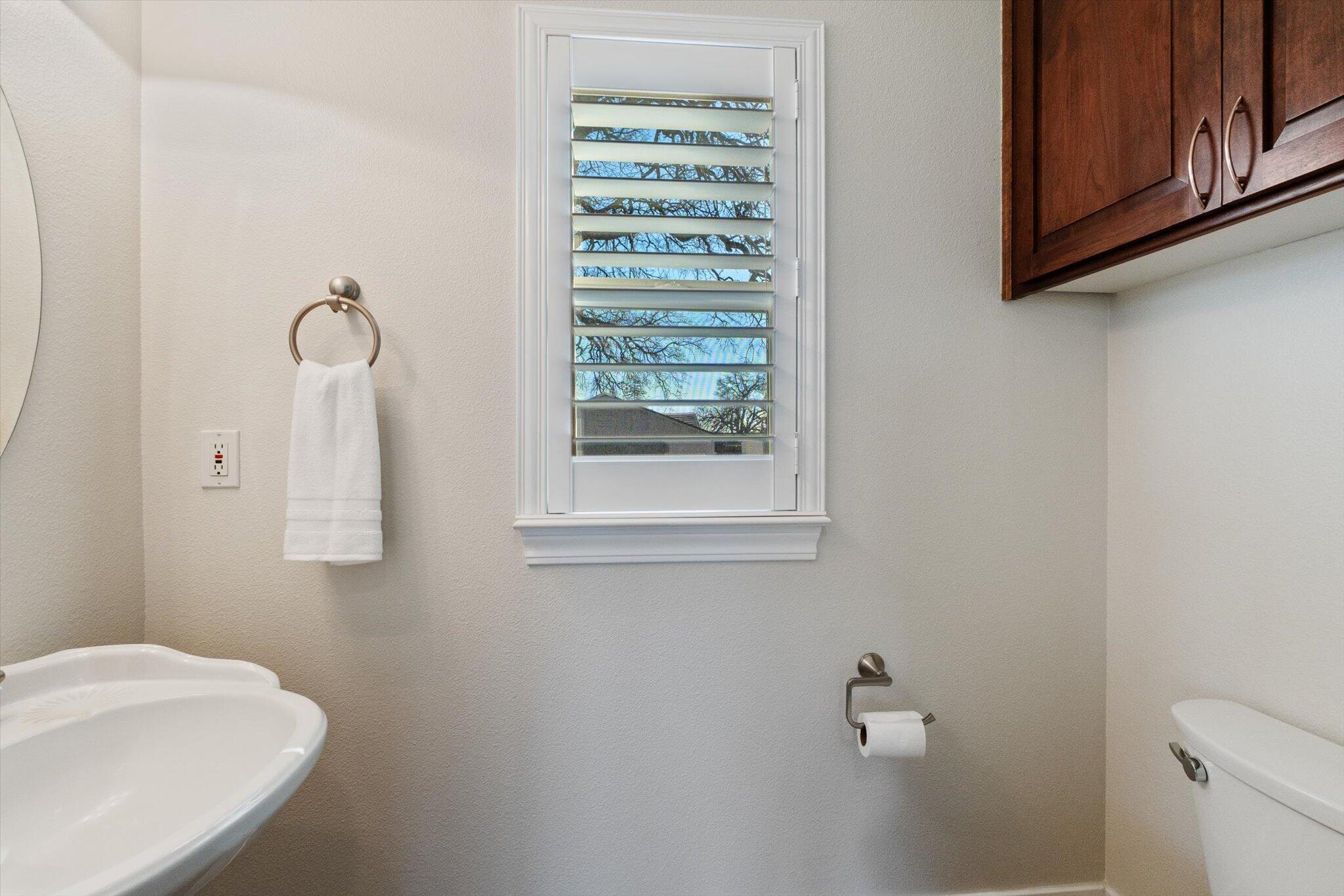 21810 Los Altos Drive