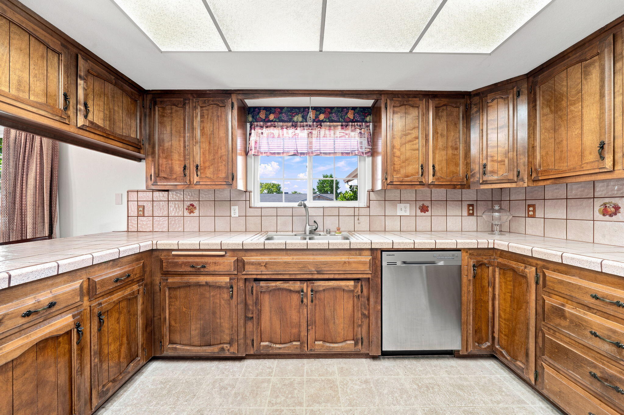 318 Woodhill Drive