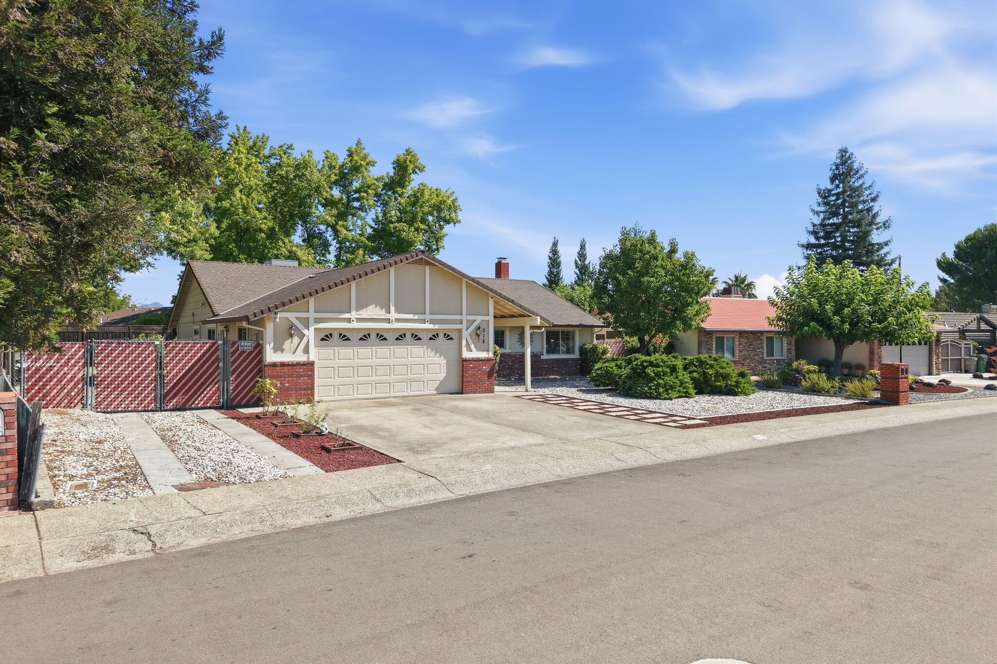 318 Woodhill Drive