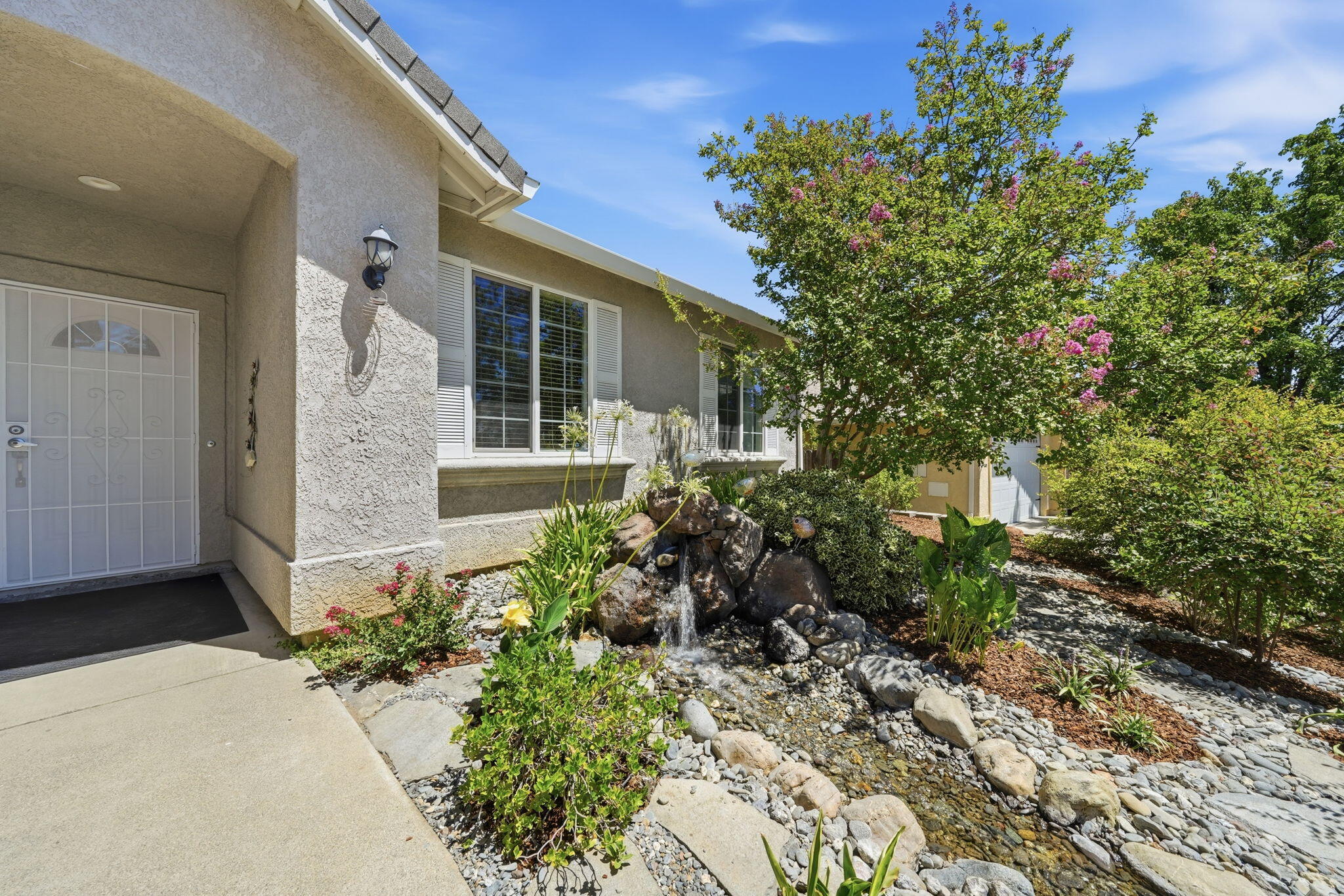 1114 Snowcap Trail