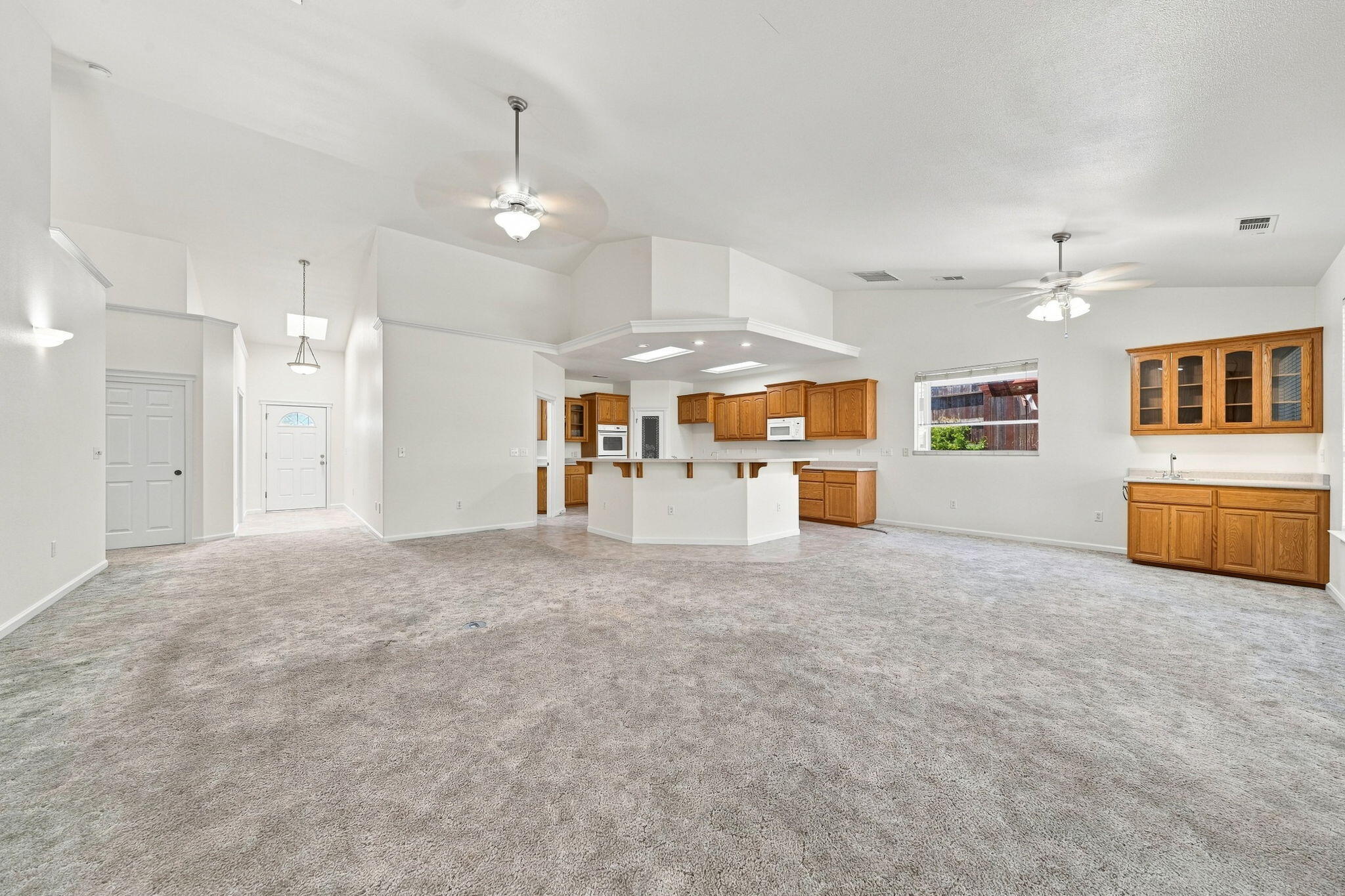 1114 Snowcap Trail