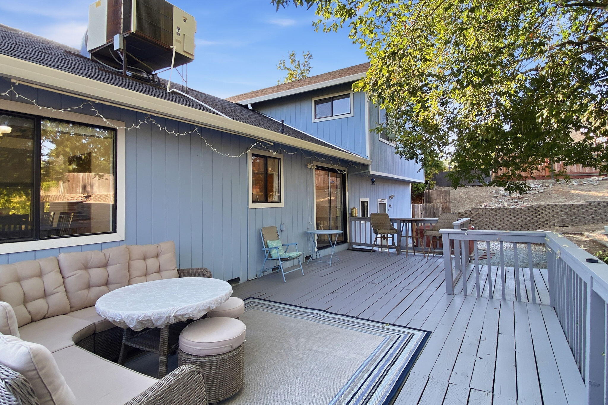 5950 Mountain View Drive